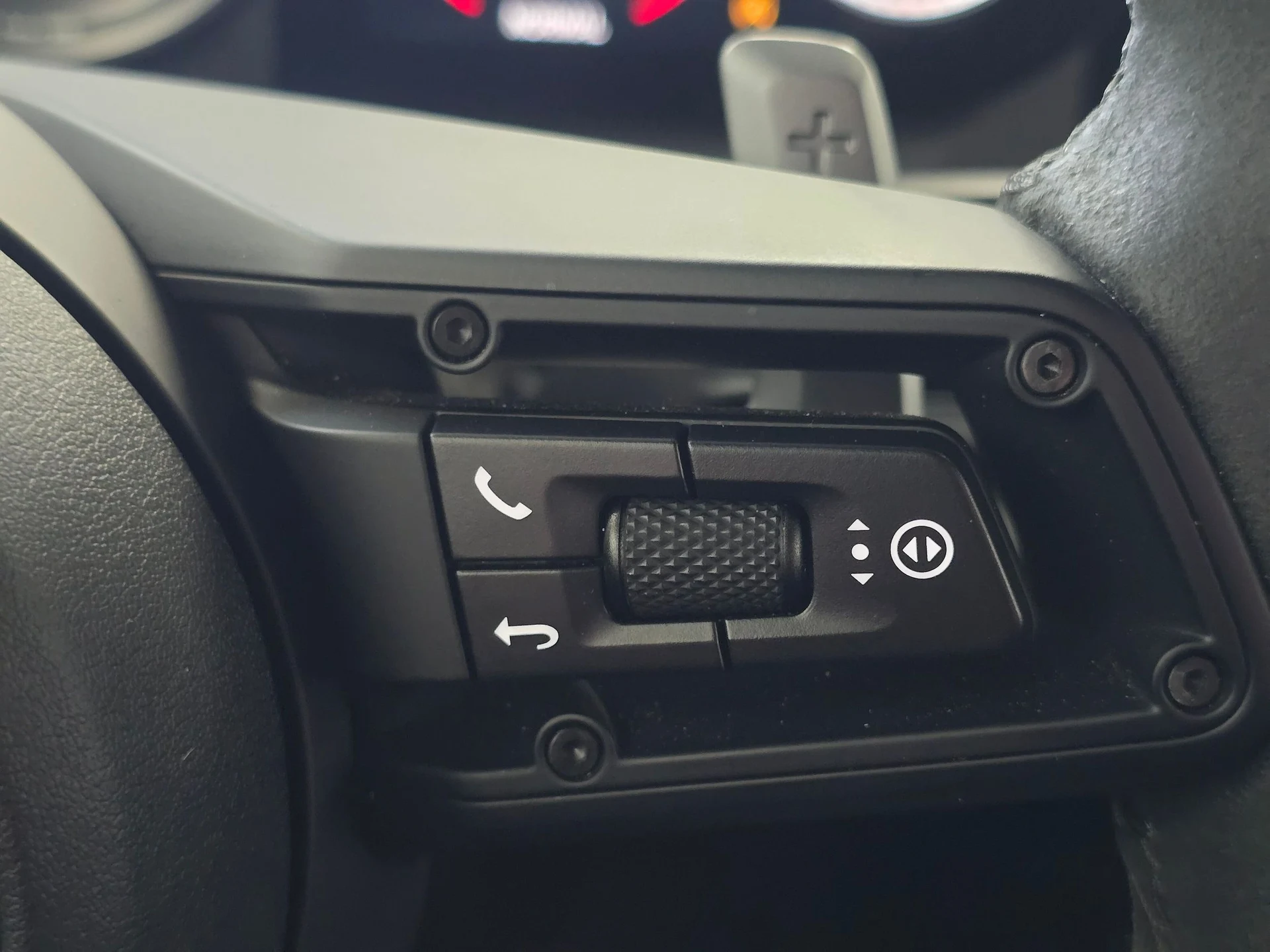 mph039_724374184_3ee388ea78a54bff811d79b96d949c36x_53fc900a3f