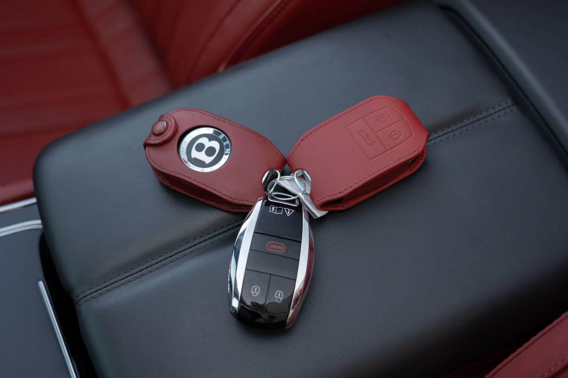 mph039_725562634_Used_2023_Bentley_Continental_GTC_V8_1755892856_8d00dce845