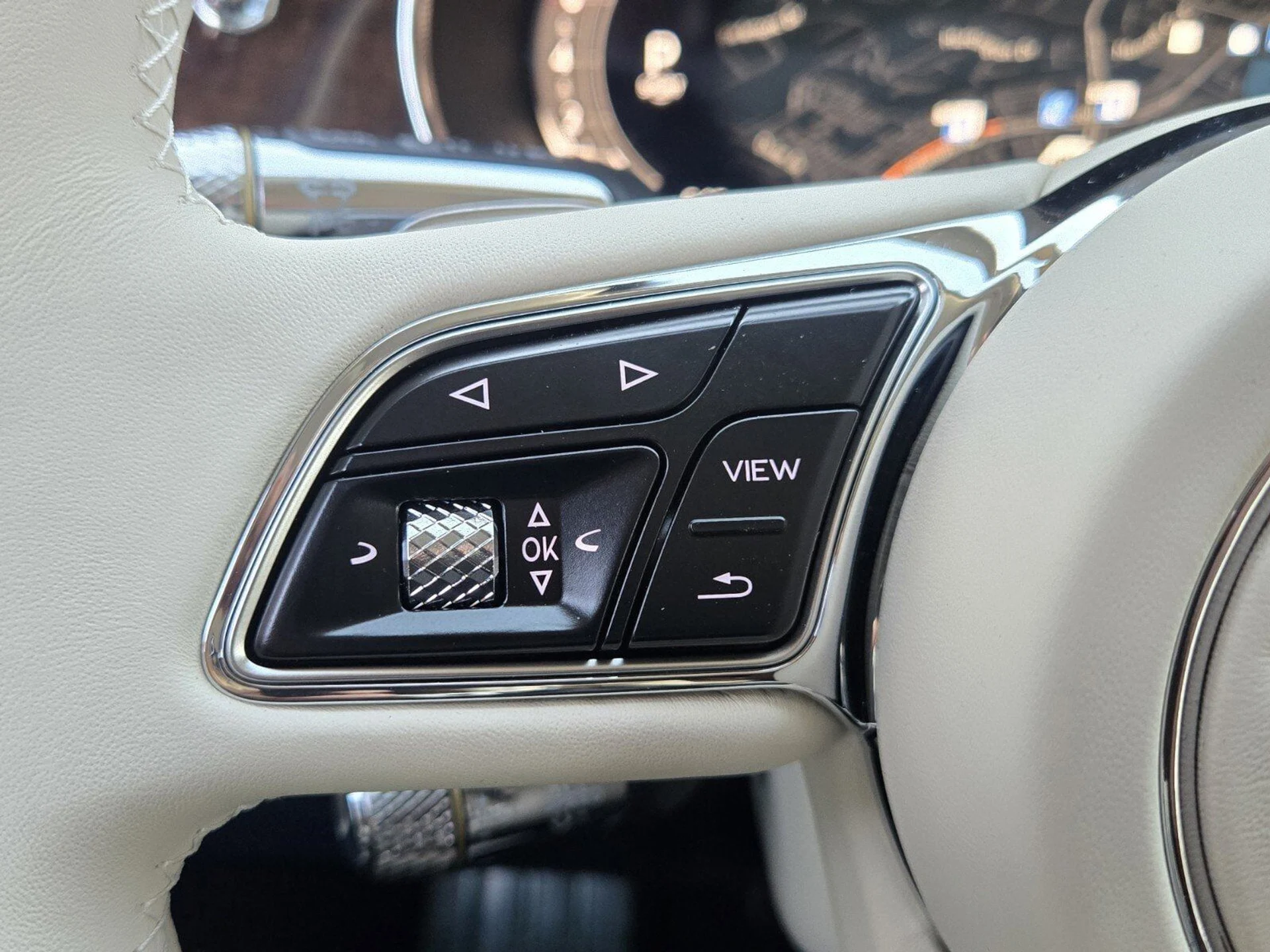 mph039_727038617_5393d1dbf0a25095c61e278dc8ea229ax_6f44a9b36f