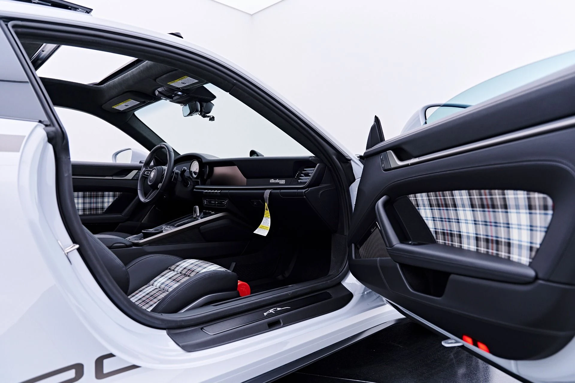 mph039_727390728_Used_2025_Porsche_911_Turbo_S_1784161226_d74f6be0fa