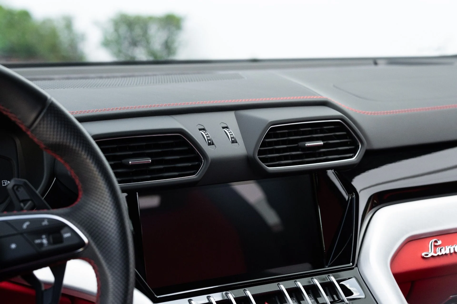 mph039_728197406_Used_2022_Lamborghini_Urus_1778780626_40c0847e5c