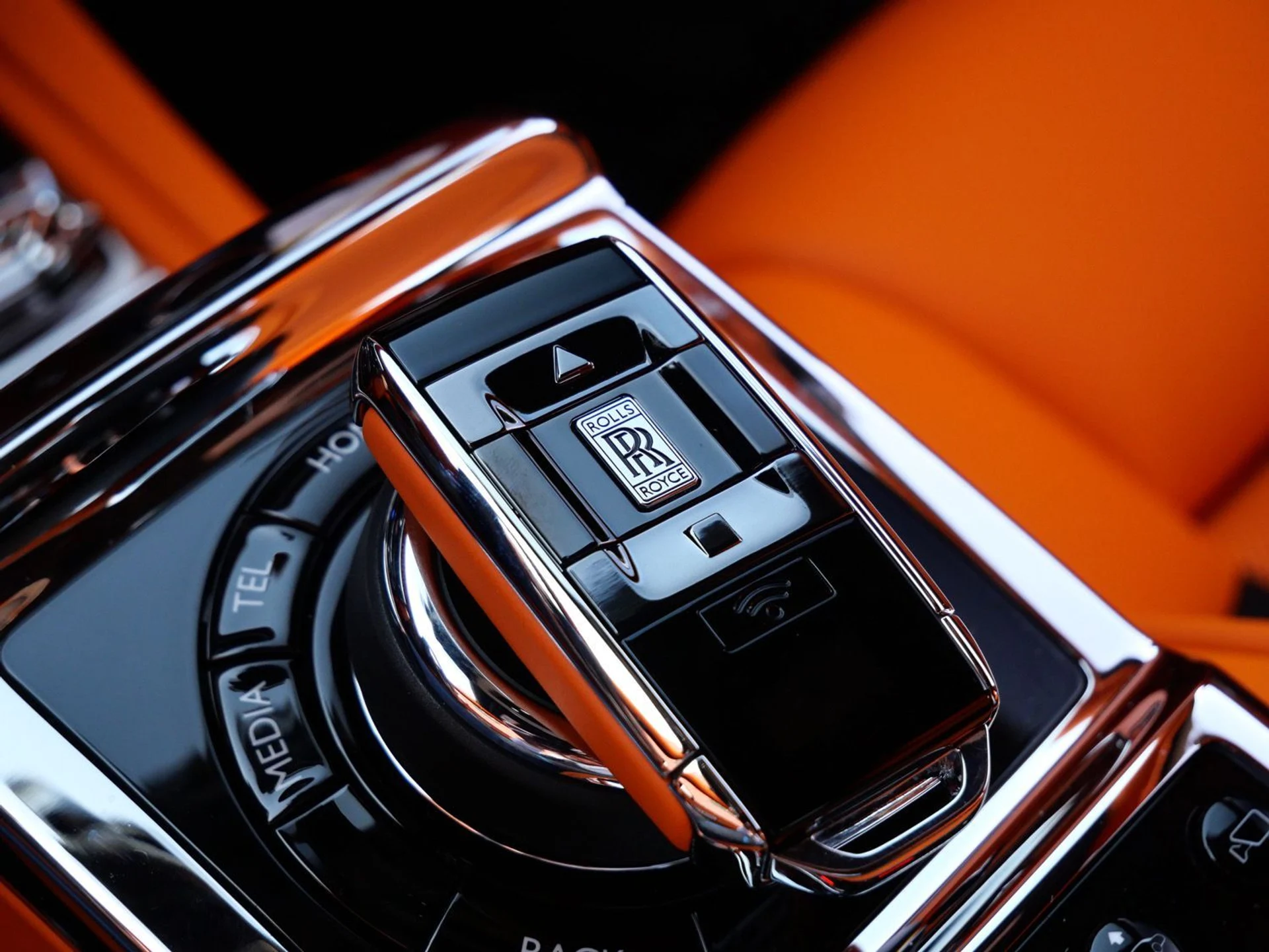 mph039_730165880_5ca26eeb722371f4358139f446ce9dfbx_52b17202b3