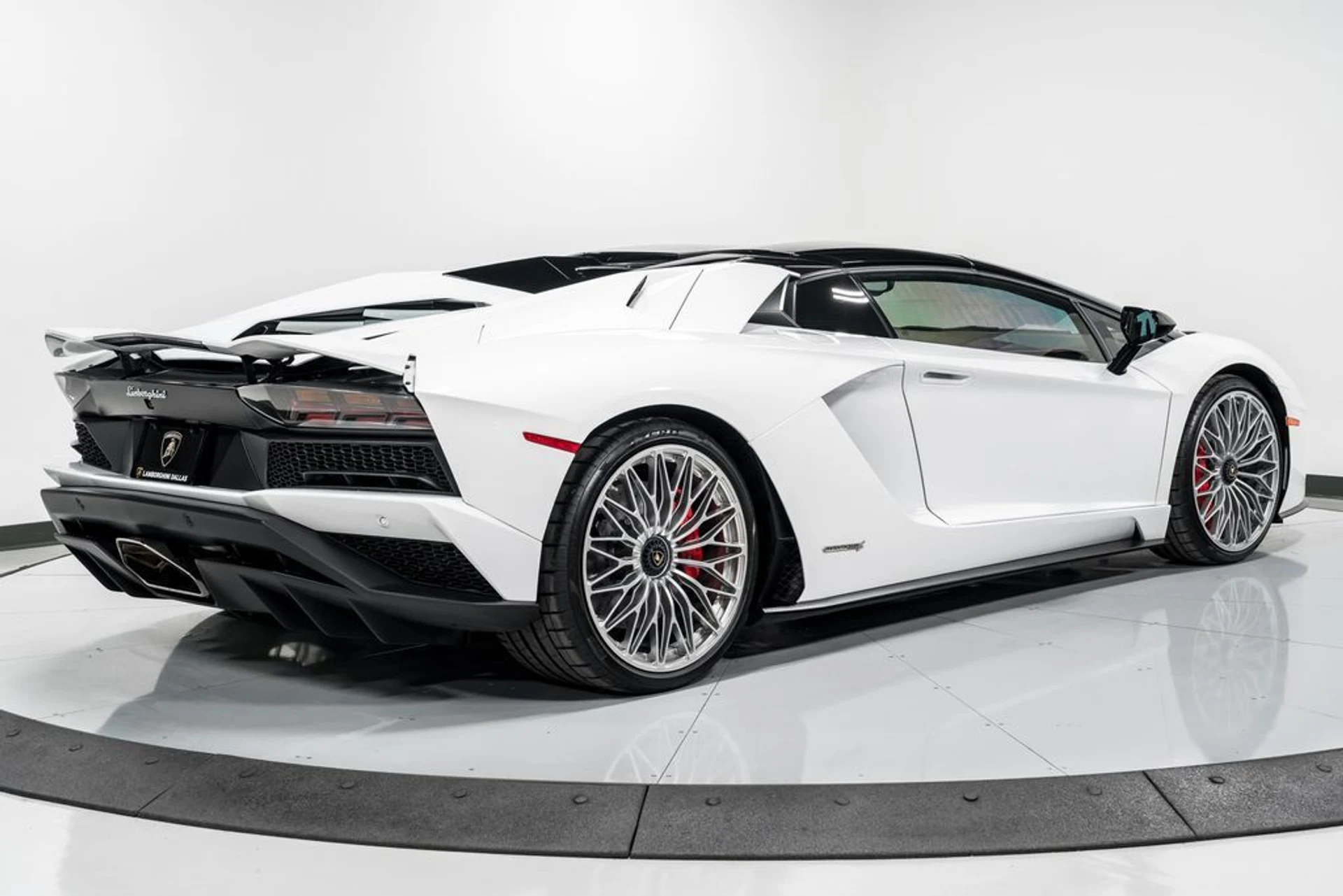 mph039_733920624_dc51d3ed0d08ad6649ce0dd8af688572x_212128c35b