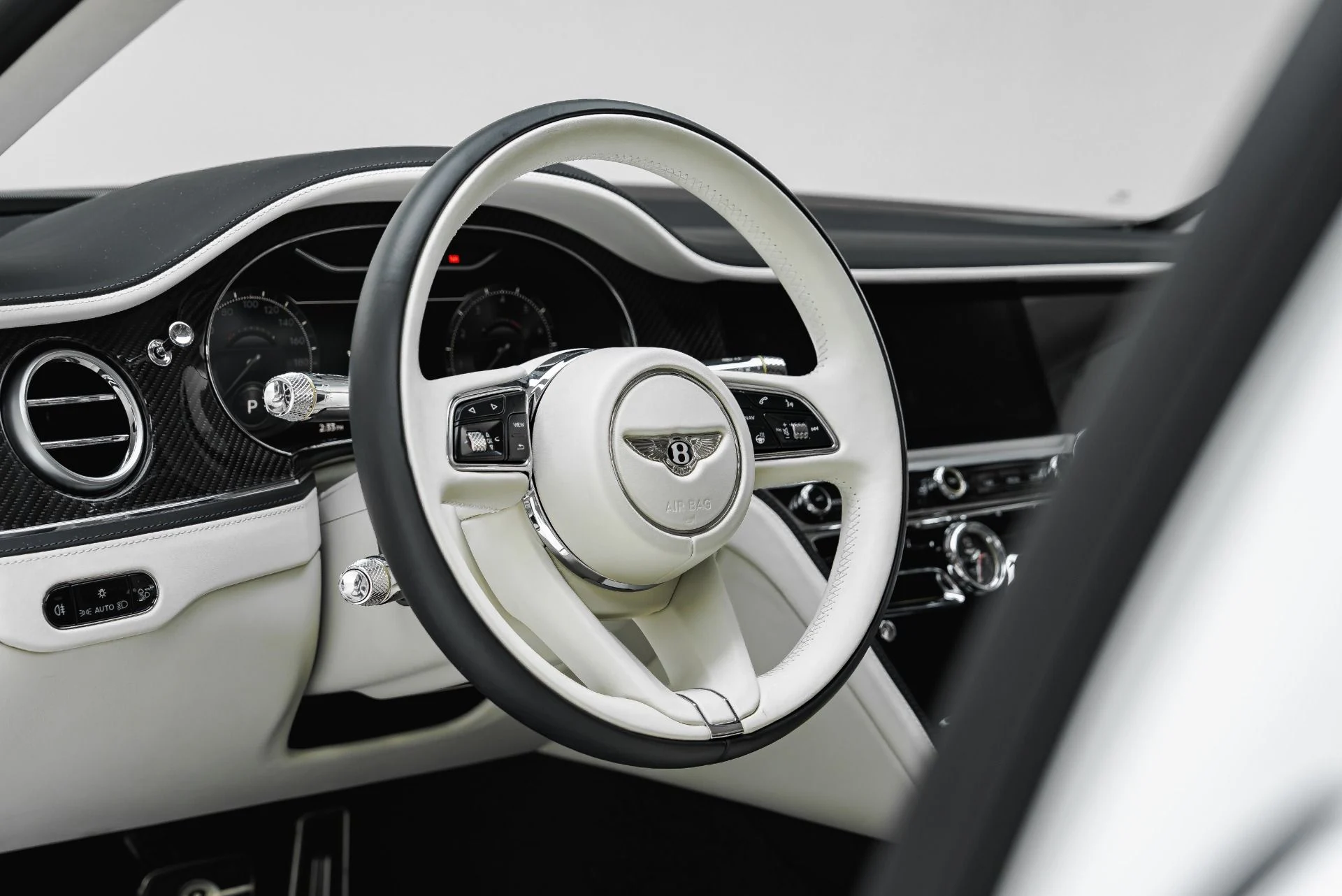 mph039_735012942_Used_2024_Bentley_Flying_Spur_Speed_1793378290_e304647e09