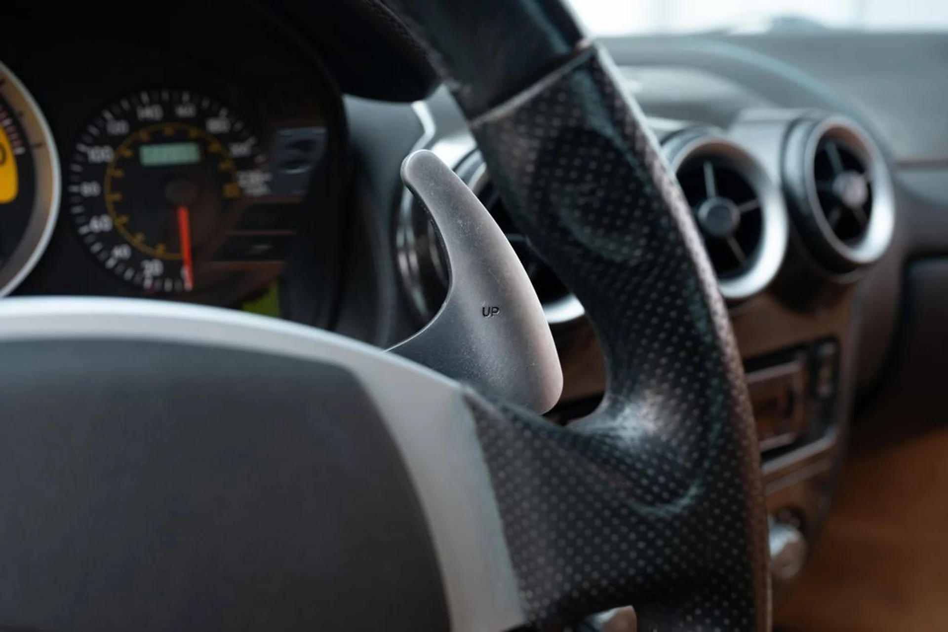 mph039_745645690_8be30ff123294f178554af2f3a859692_9c15dcac2a