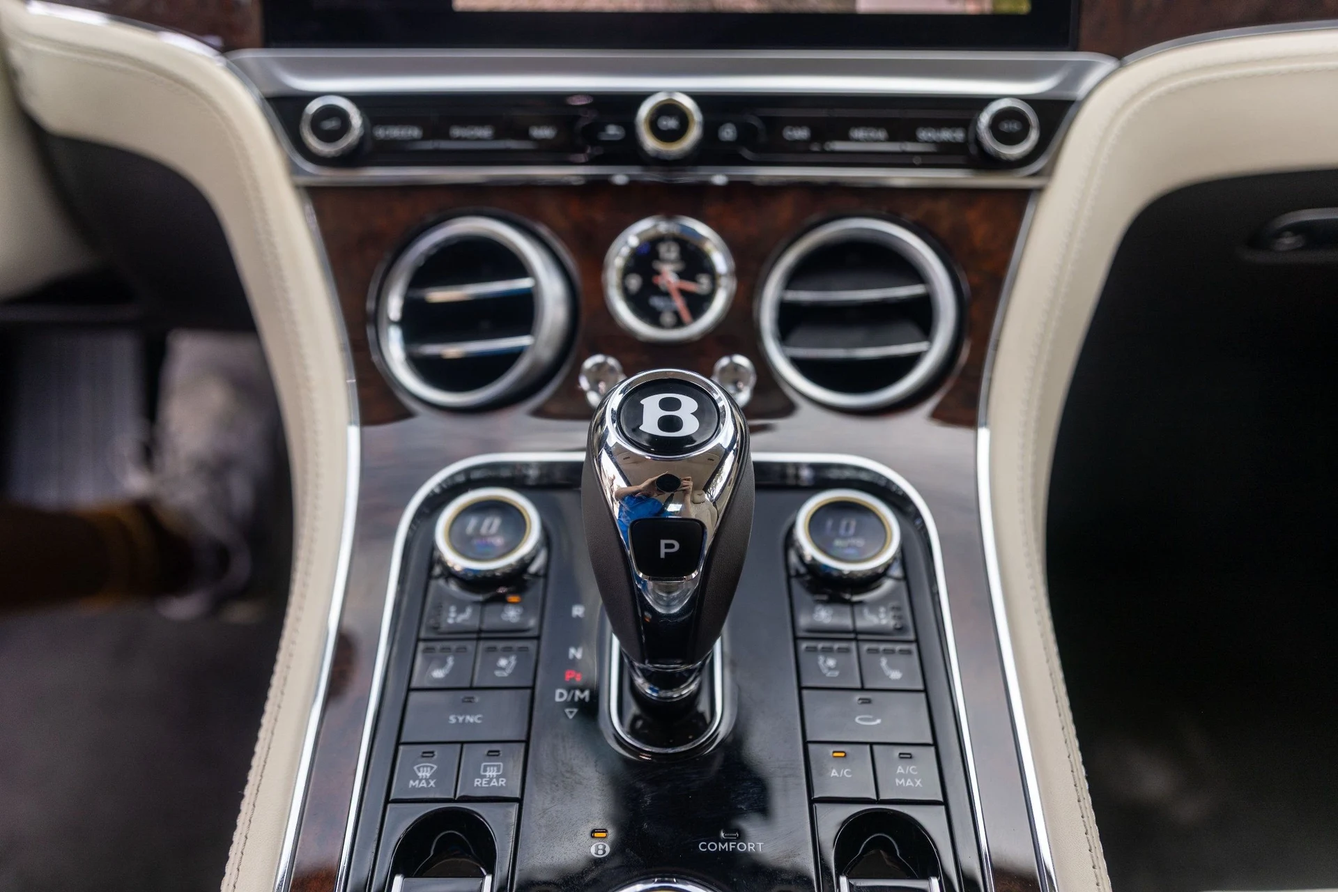 mph039_754275645_Hi_Tech_Luxury_Imports_LLC_SCBCG_2_ZG_6_NC_090901_image_39_9b8291ebb4