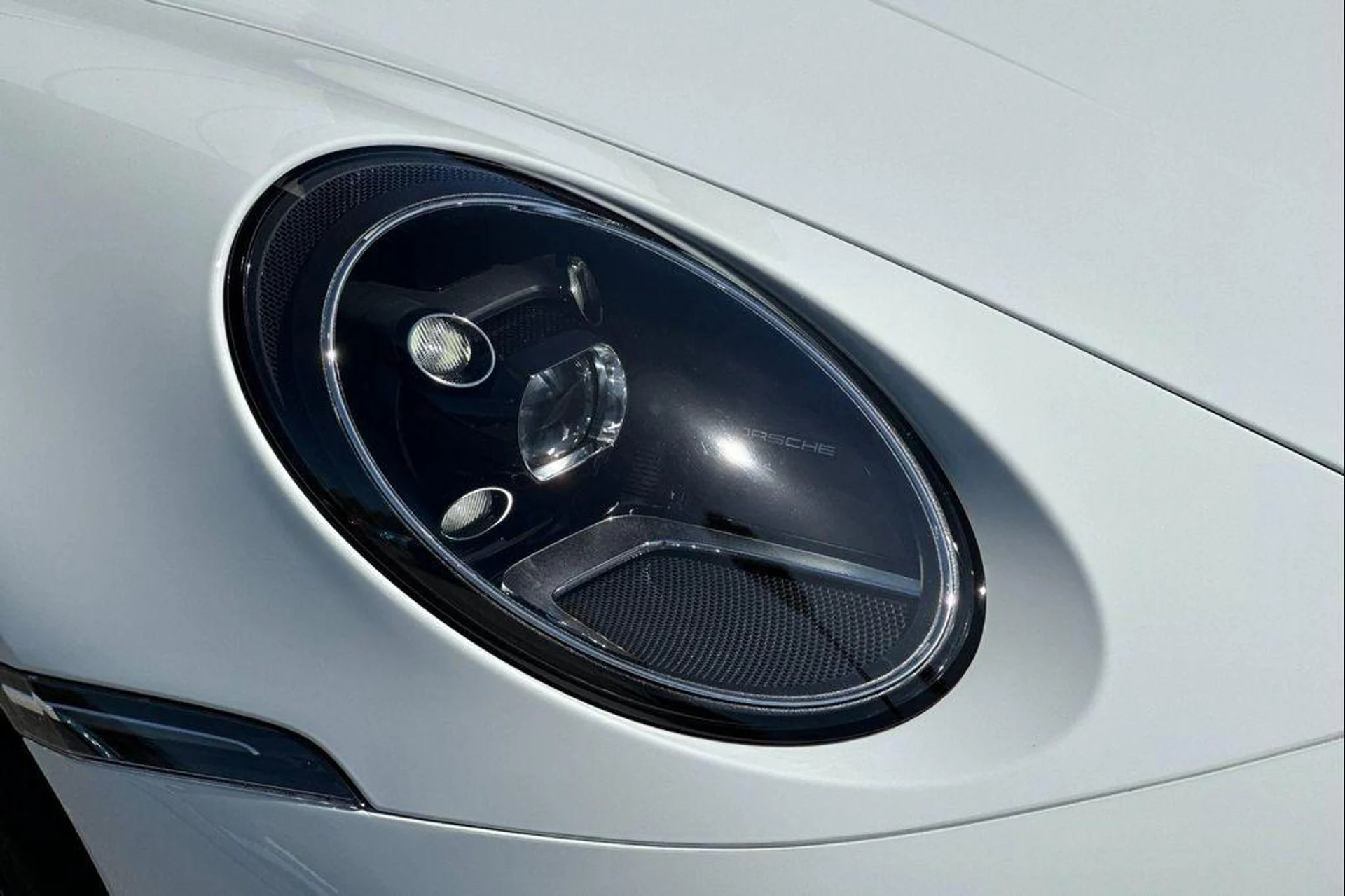 mph039_756181253_Esuo_S_Zvw_Lu_QE_Mqp_Mz_Yev_s_Loa_CA_1dc3ed4a8b