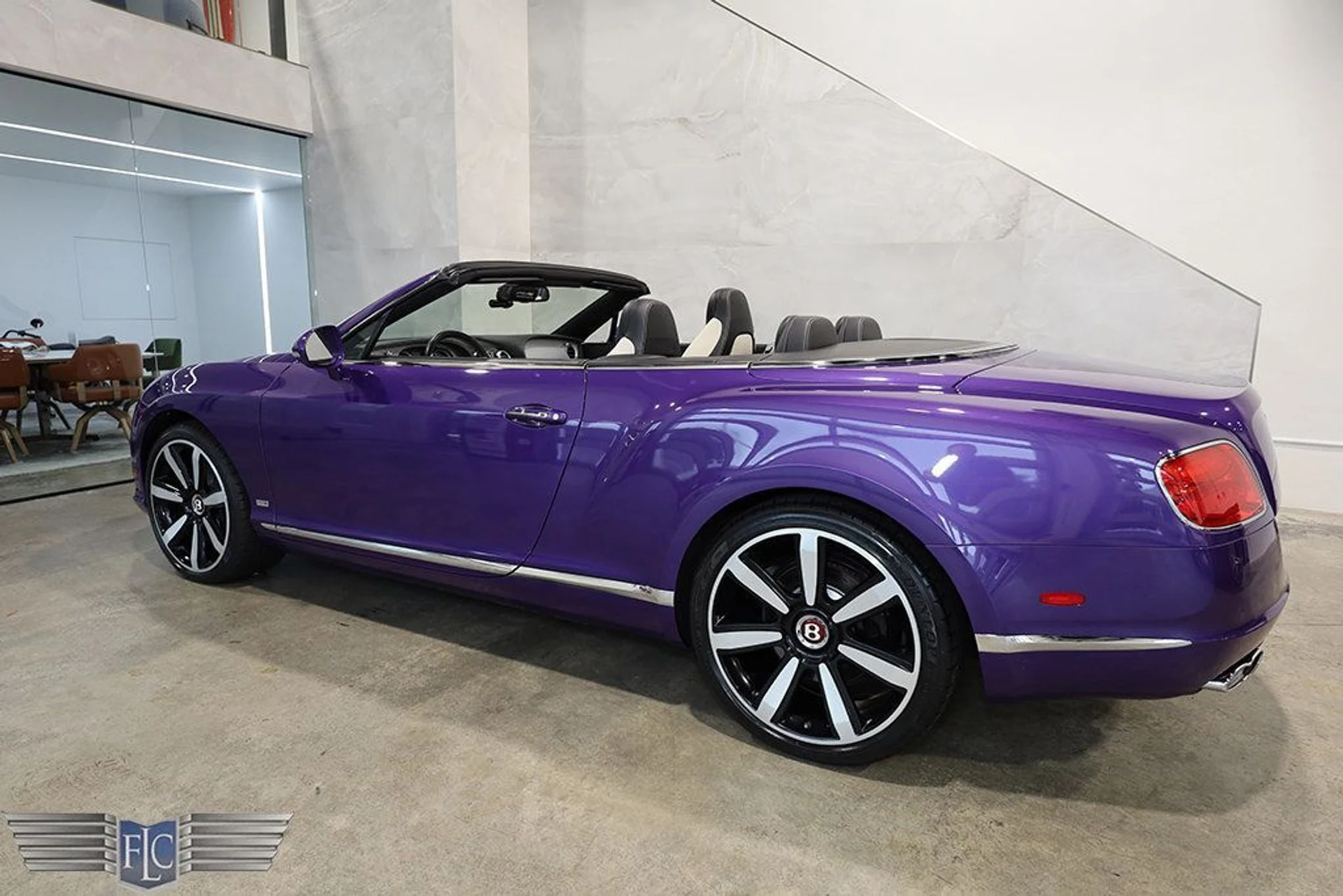 mph039_759138696_used_2013_bentley_continental_gt_v8_gtcv8convertible_9689_22957223_40_1024_2162f8dd5c