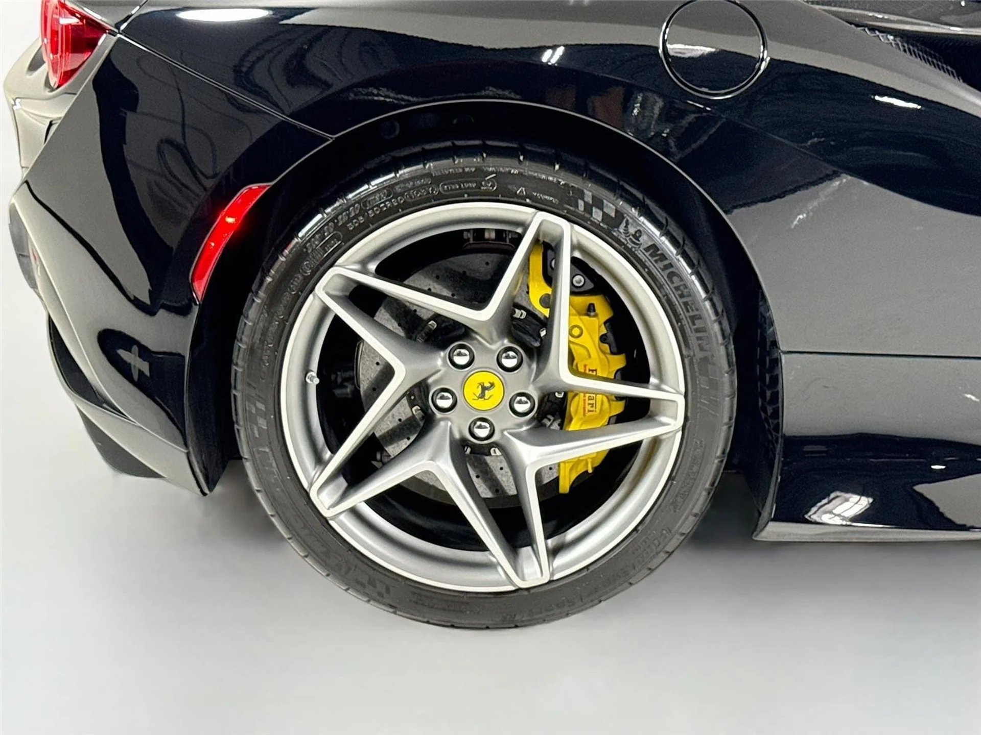 mph039_790095475_df59593ee819ef7ed4ebe5b1fbdf9fa6_055788024e