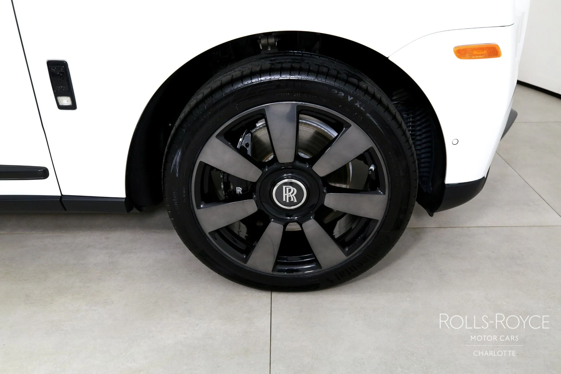 mph039_790423339_Used_2022_Rolls_Royce_Cullinan_1773253709_6e0a97aa02