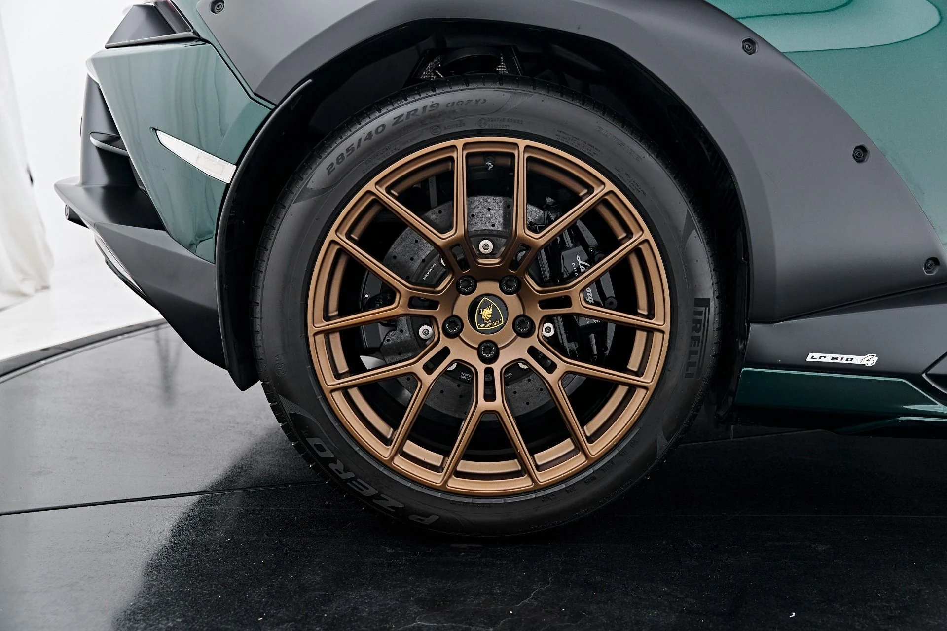 mph039_795007452_Used_2024_Lamborghini_Huracan_Sterrato_Base_1790364994_38a69fb274