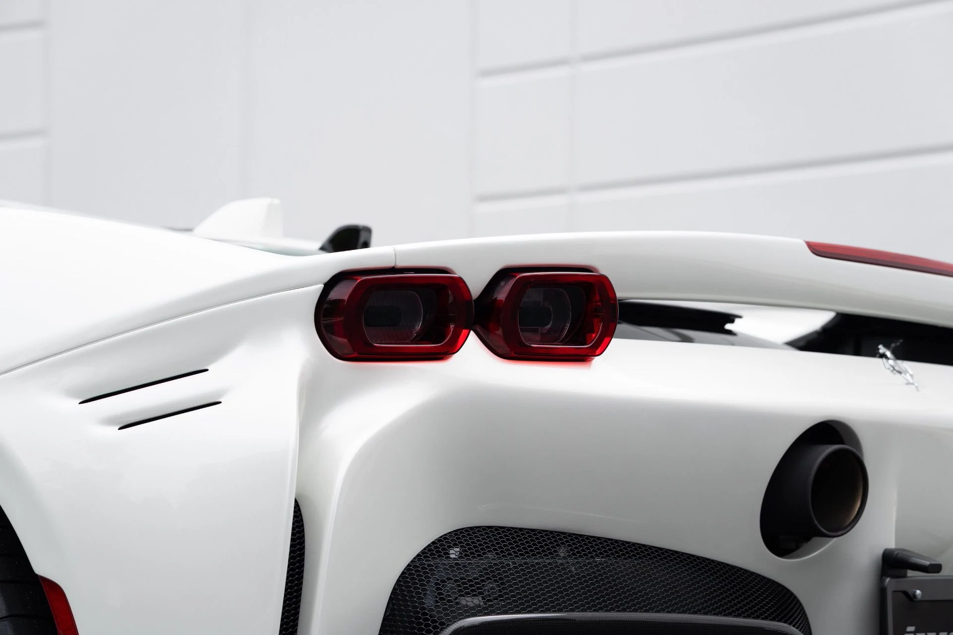 mph039_79628311_Used_2024_Ferrari_SF_90_Spider_1775624639_2aa7f165bf