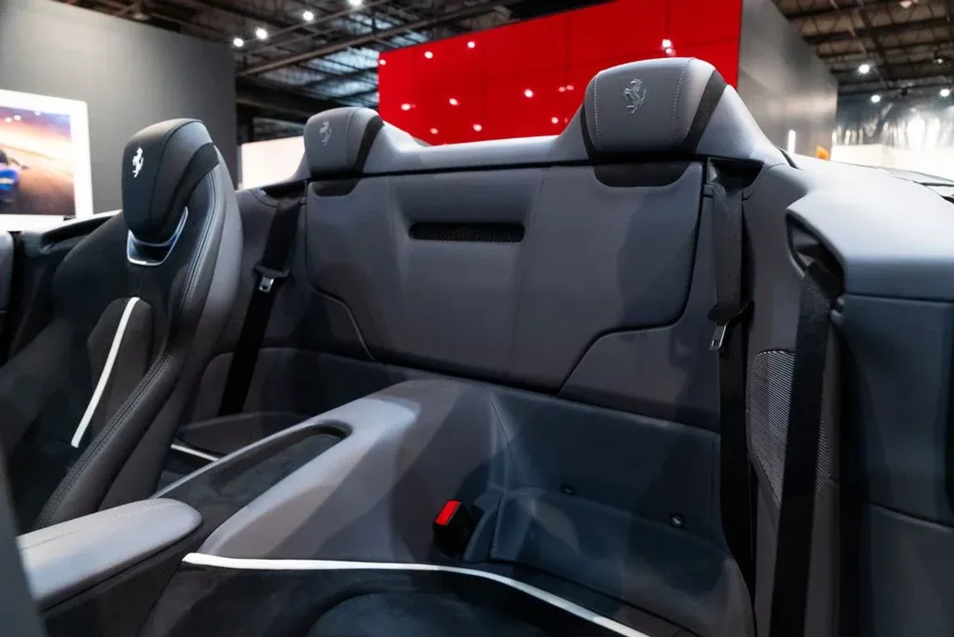 mph039_800103474_44357784a6c2f1cc6e75bea8147120d1_b1c55fef5f