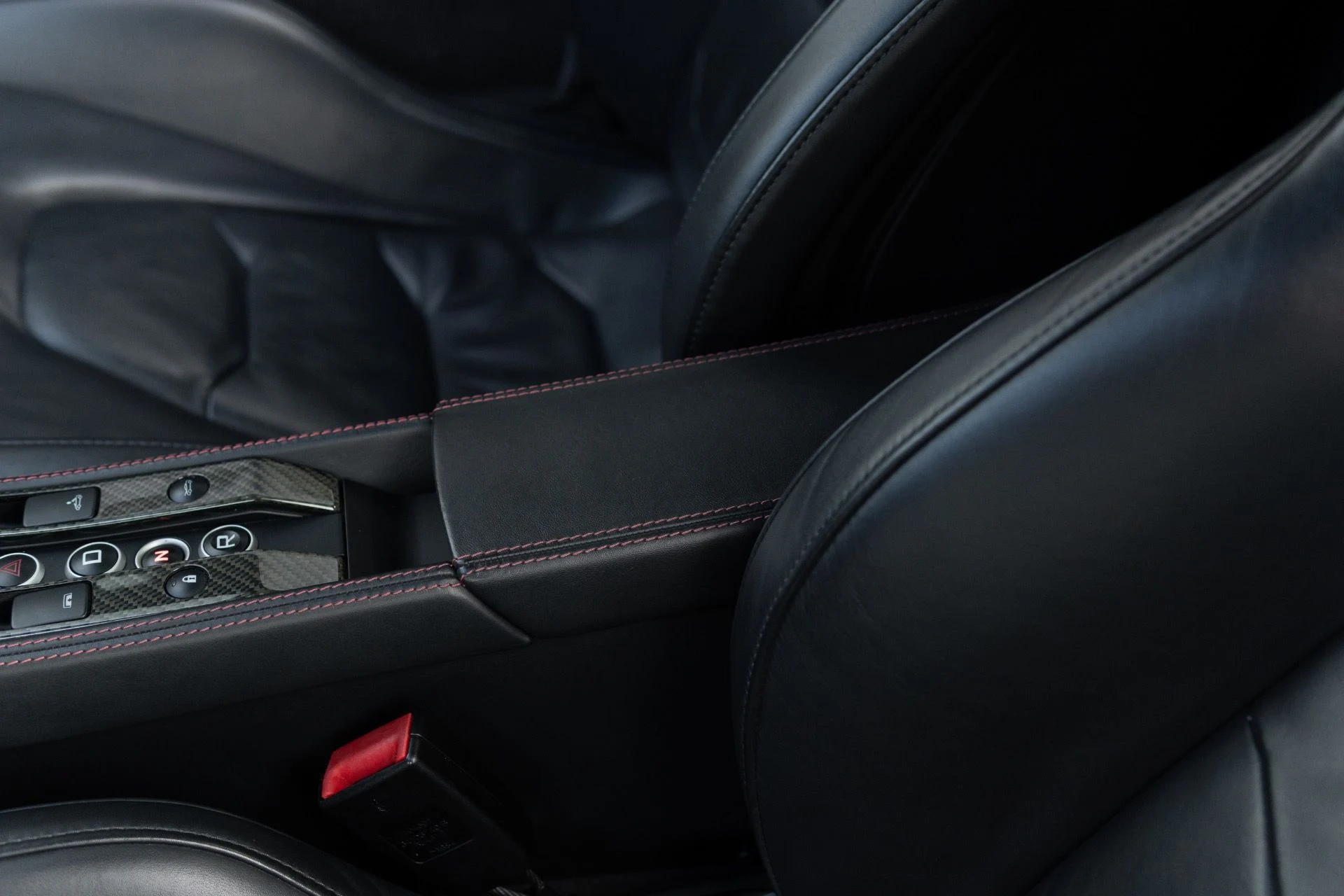 mph039_810247468_Used_2013_Mc_Laren_MP_4_12_C_Spider_1769458558_7a8e3b540b