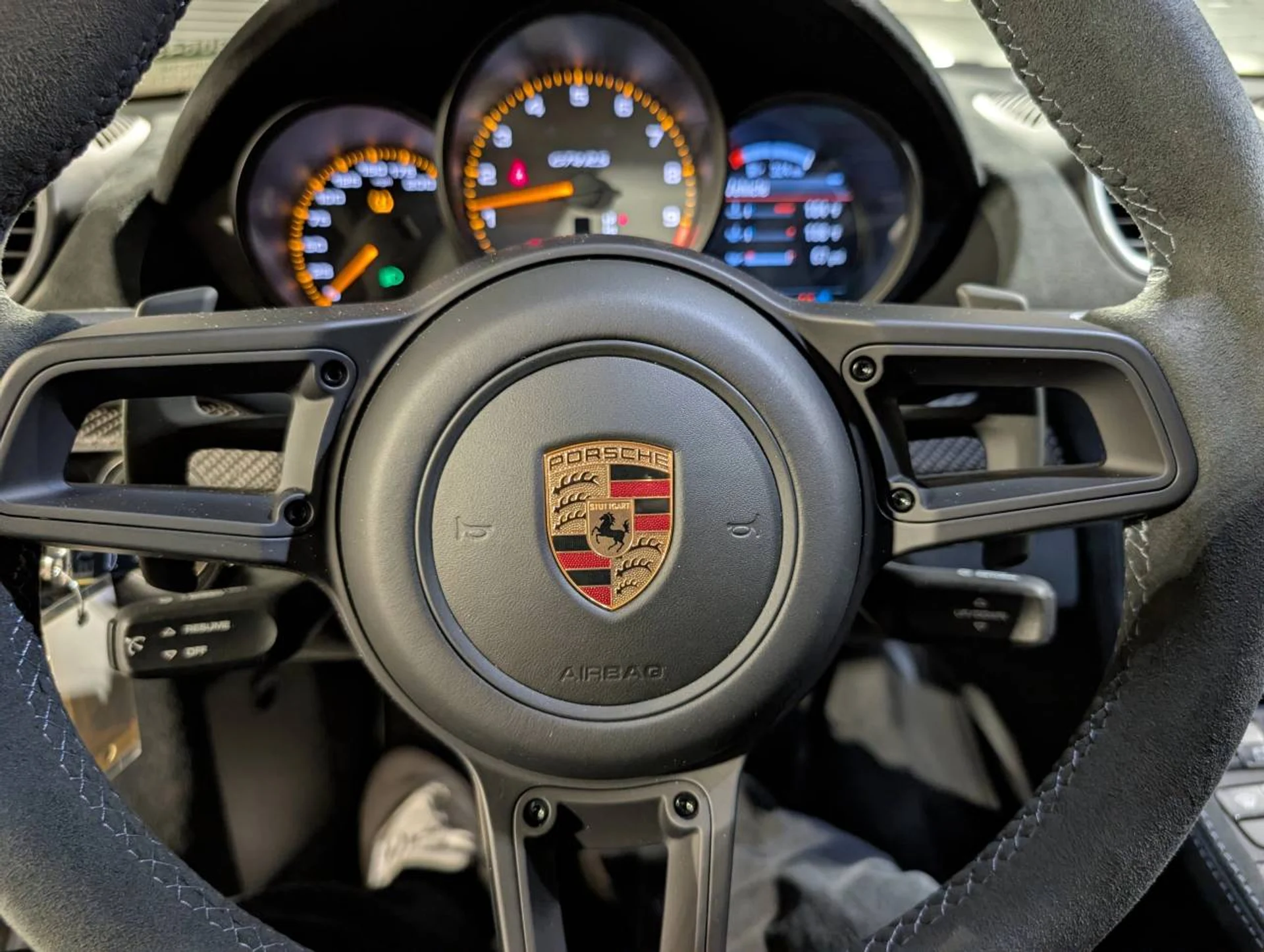 mph039_818676829_18eab97bf6f3ee6b33e09a15d5bcd498x_1f4b2061e4