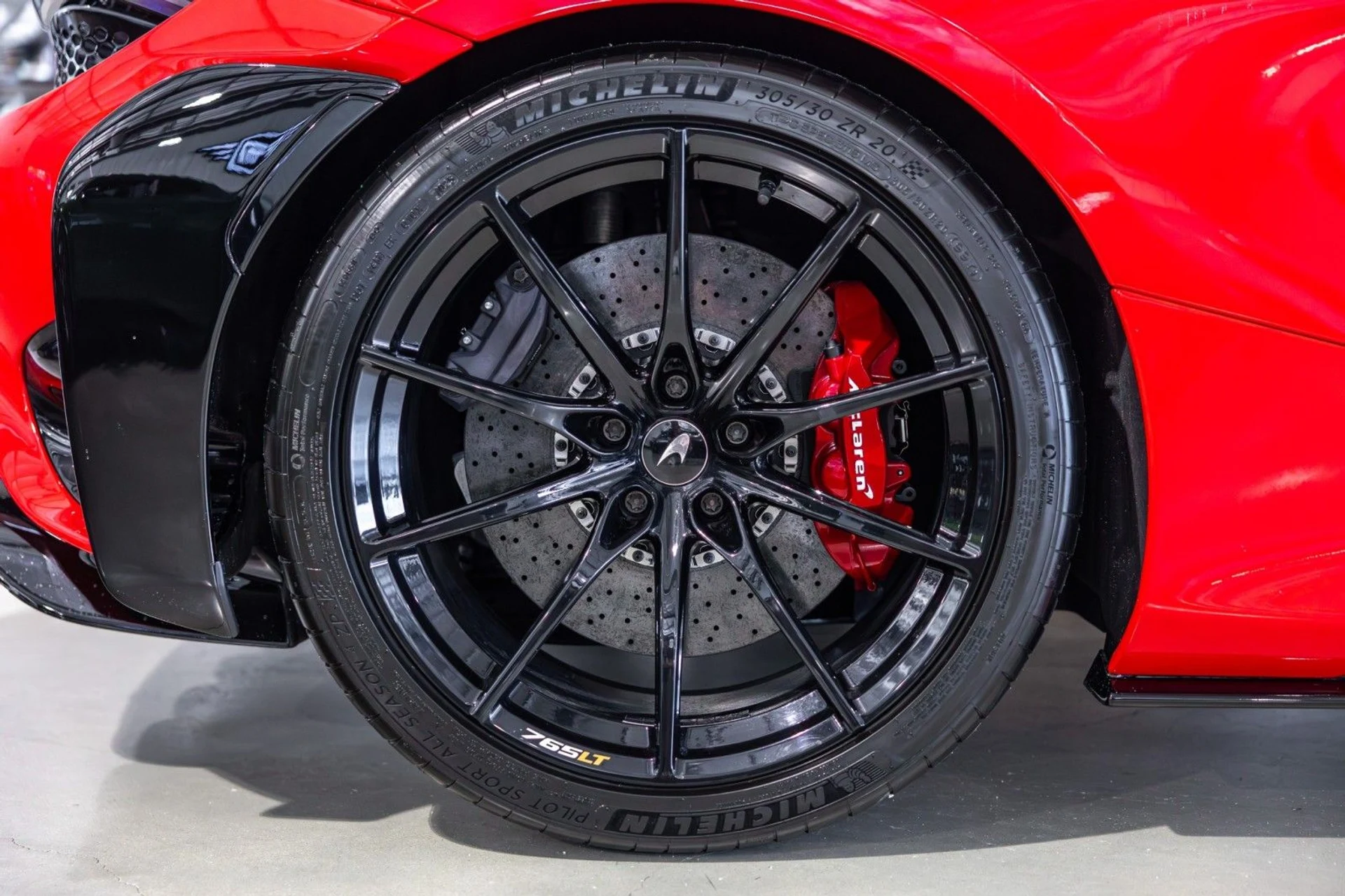 mph039_819800211_h_Q_6b5b2efc1e