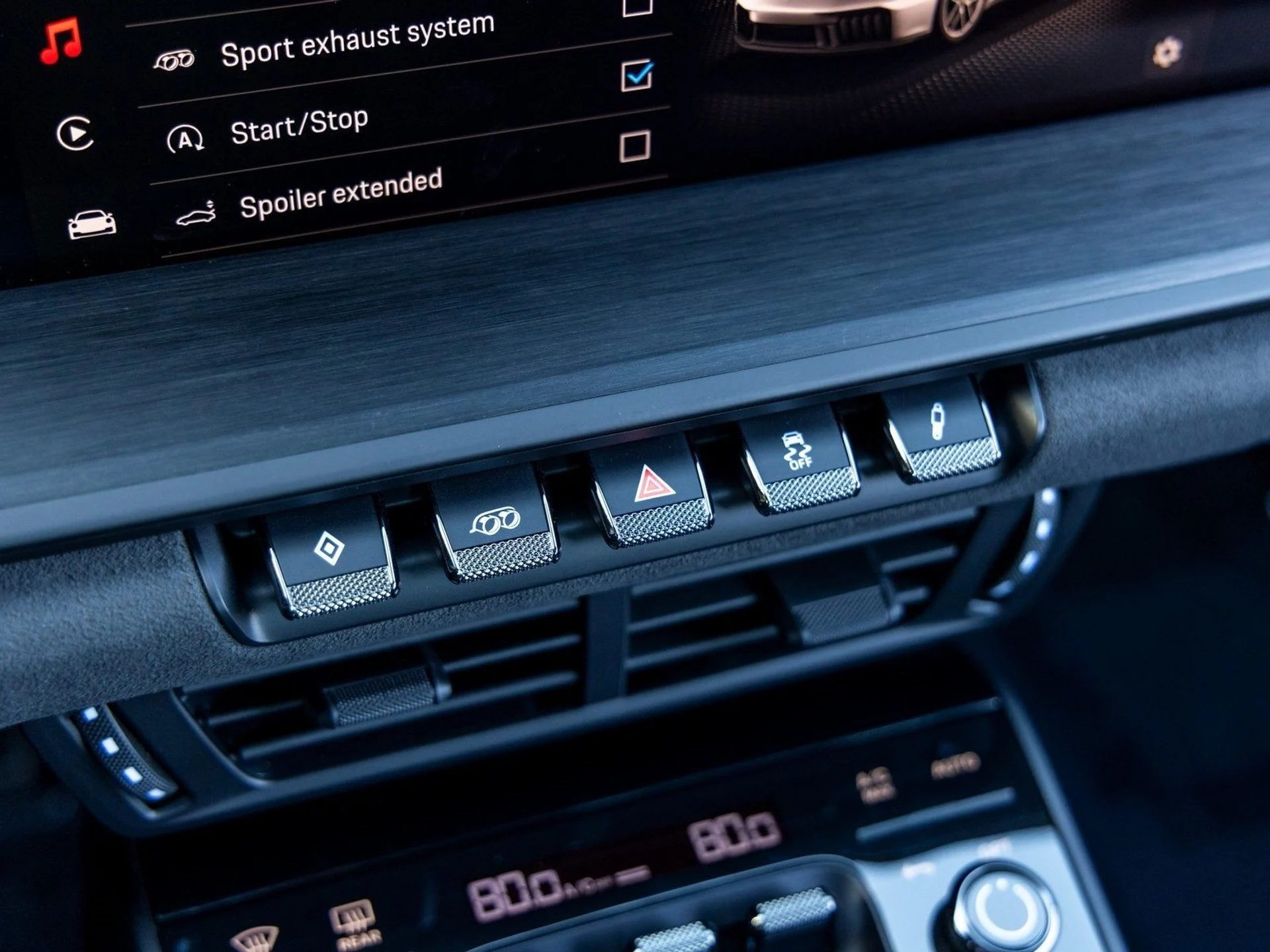 mph039_826952164_40_b808428f78