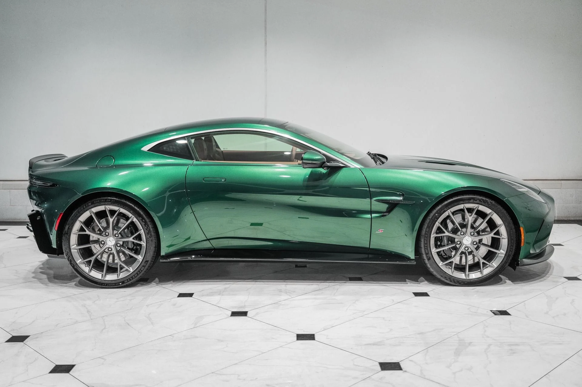 mph039_827159192_New_2026_Aston_Martin_Vantage_S_1790177478_38edf9d5c6
