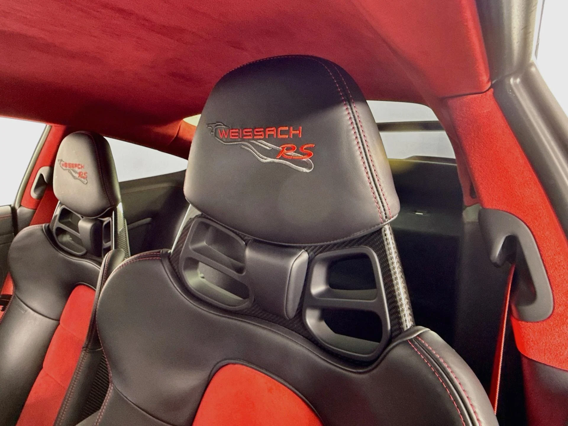 mph039_829759861_Used_2018_Porsche_911_GT_2_RS_1785886172_244060b996