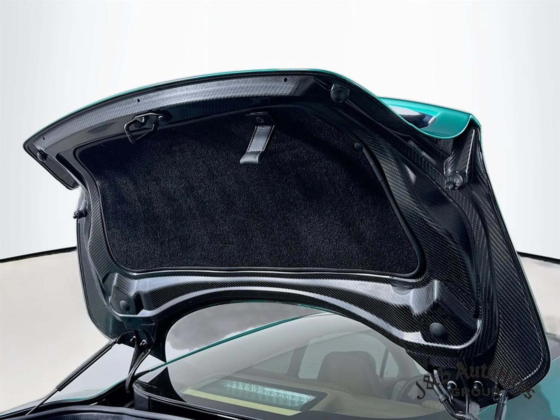 mph039_830375802_rqg816lxuyilyasrmtr776jb3dyr_8d6bb6168f