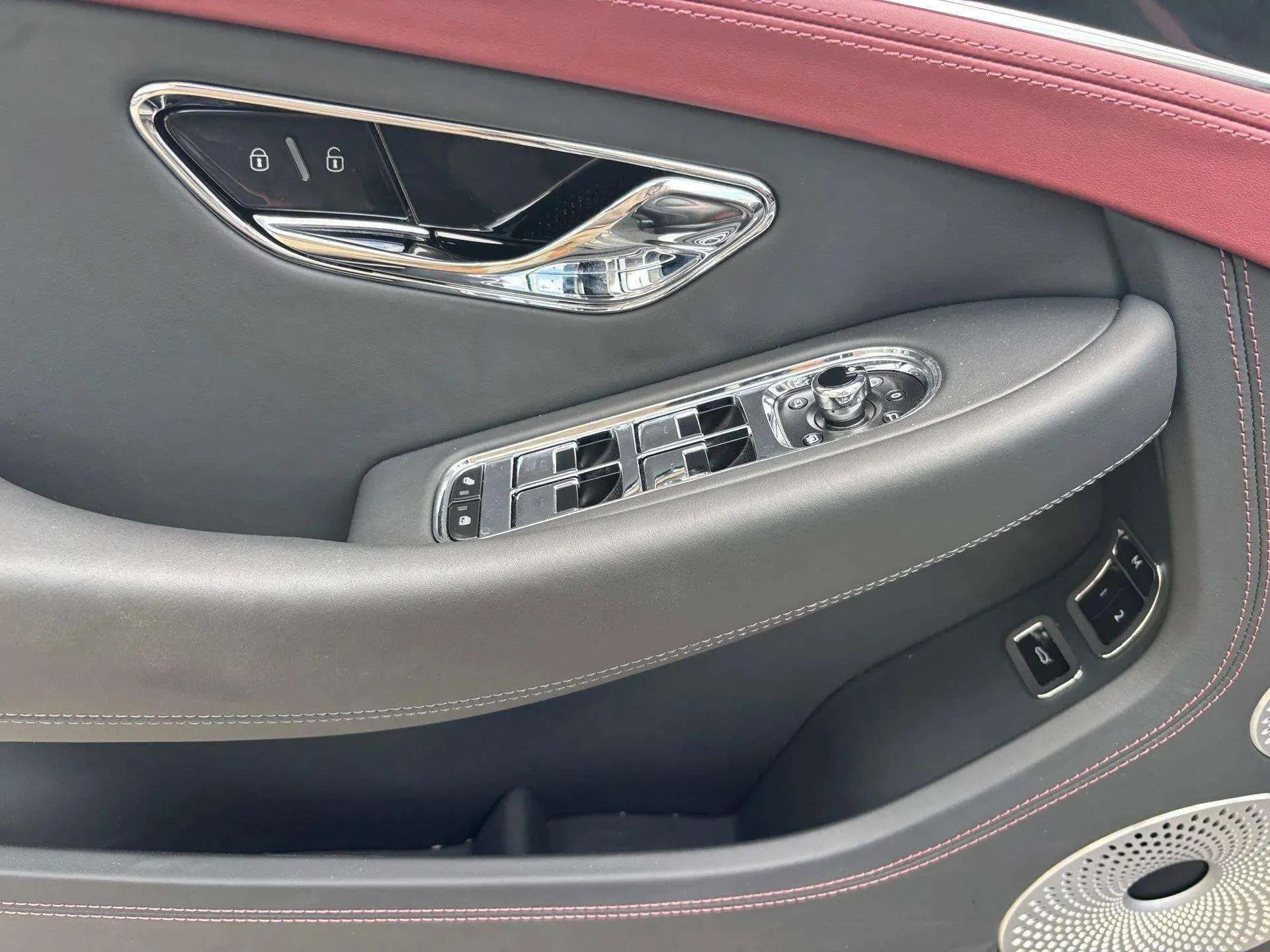 mph039_830445567_7a61effb08f94768b96aea32dbf11ed8_c454d1d8c9