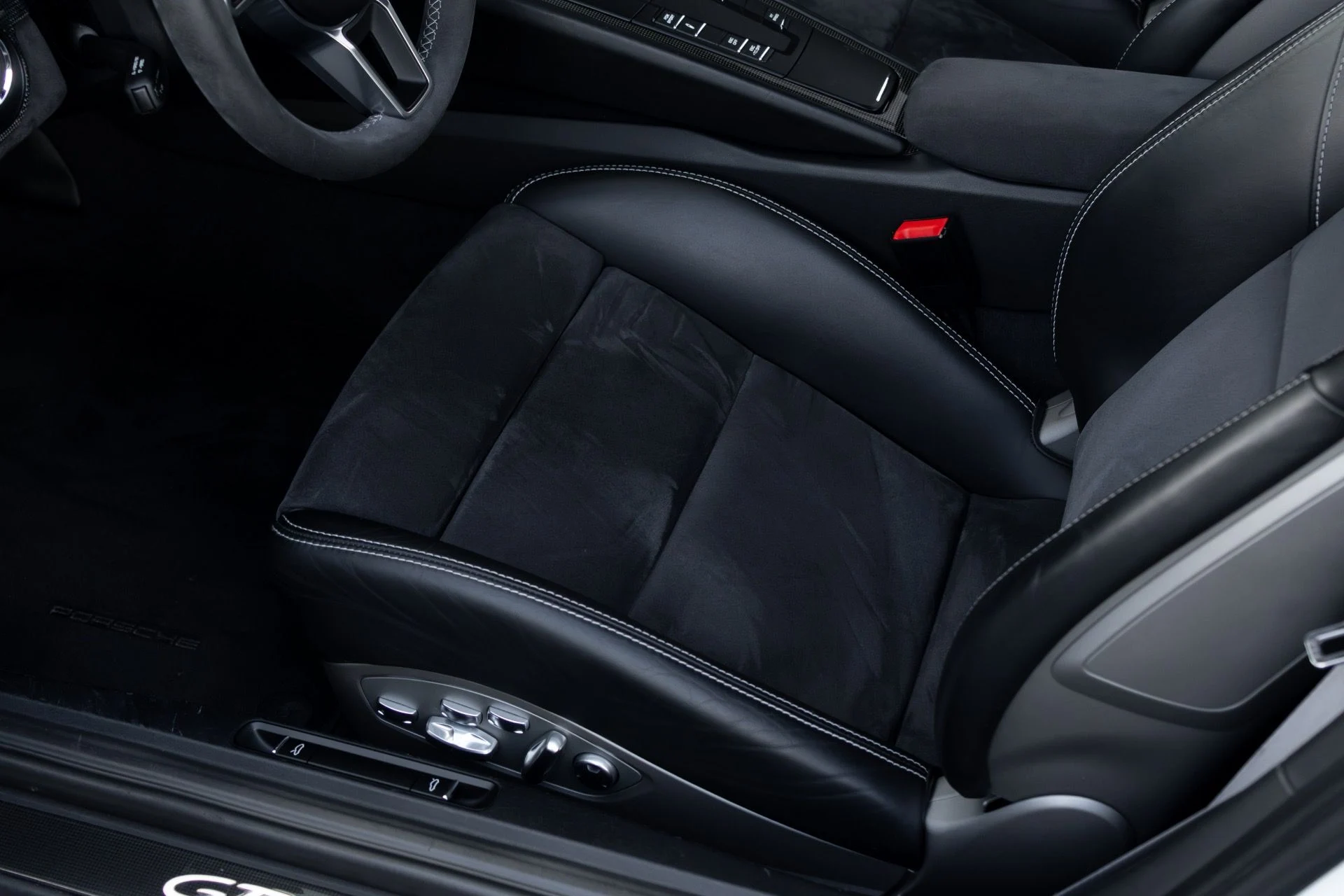 mph039_831199909_Used_2016_Porsche_911_GT_3_RS_1761756649_826aa99244