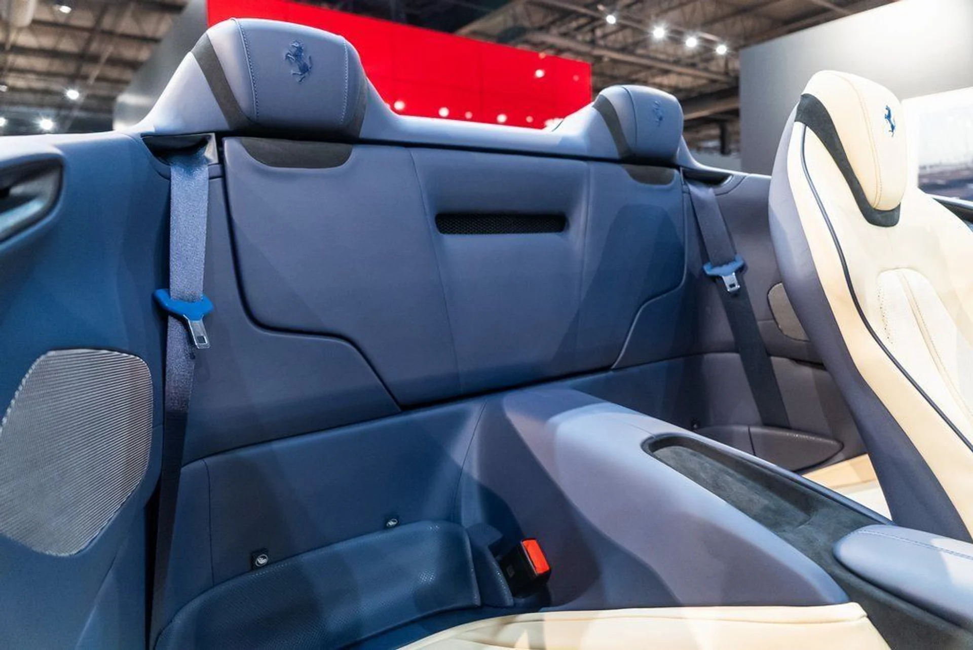 mph039_841230020_fc442a0c271e7cc438af48b069217b73_01420ba03c