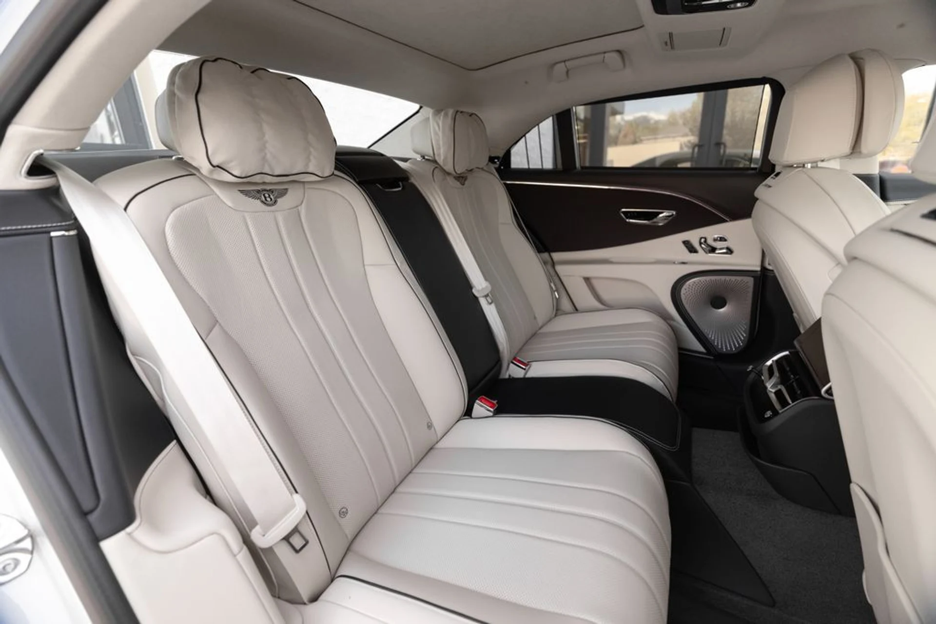 mph039_841613663_0a335b8ab7ab887df6bd7dea9835625ex_6038003aff