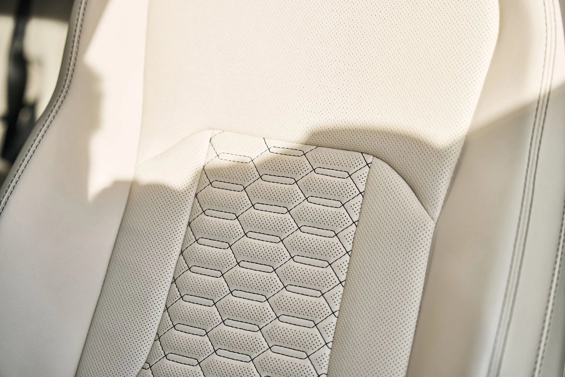 mph039_852883760_Used_2021_Lamborghini_Urus_1771117254_d8963772ee