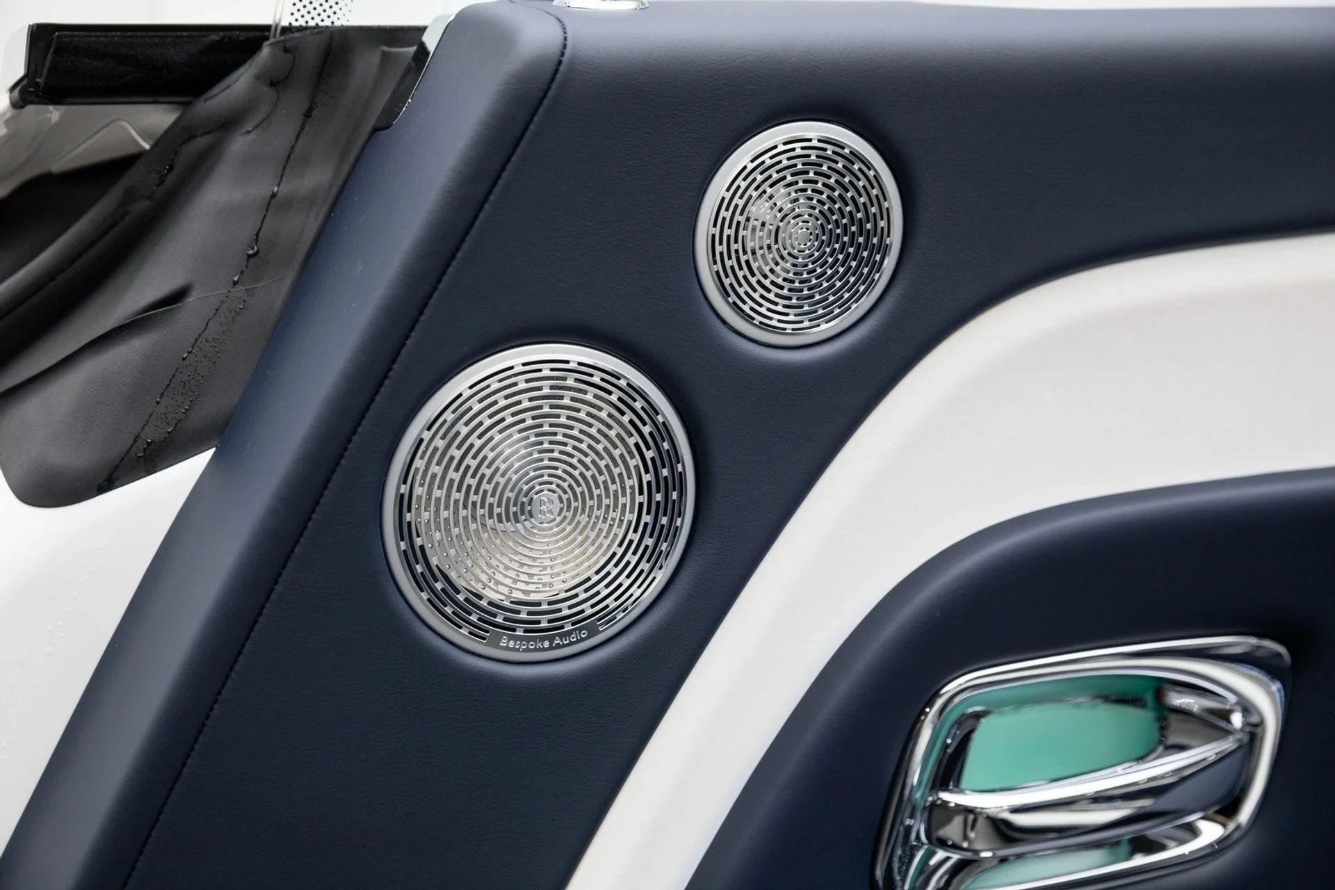 mph039_859072971_40_e55f028e18