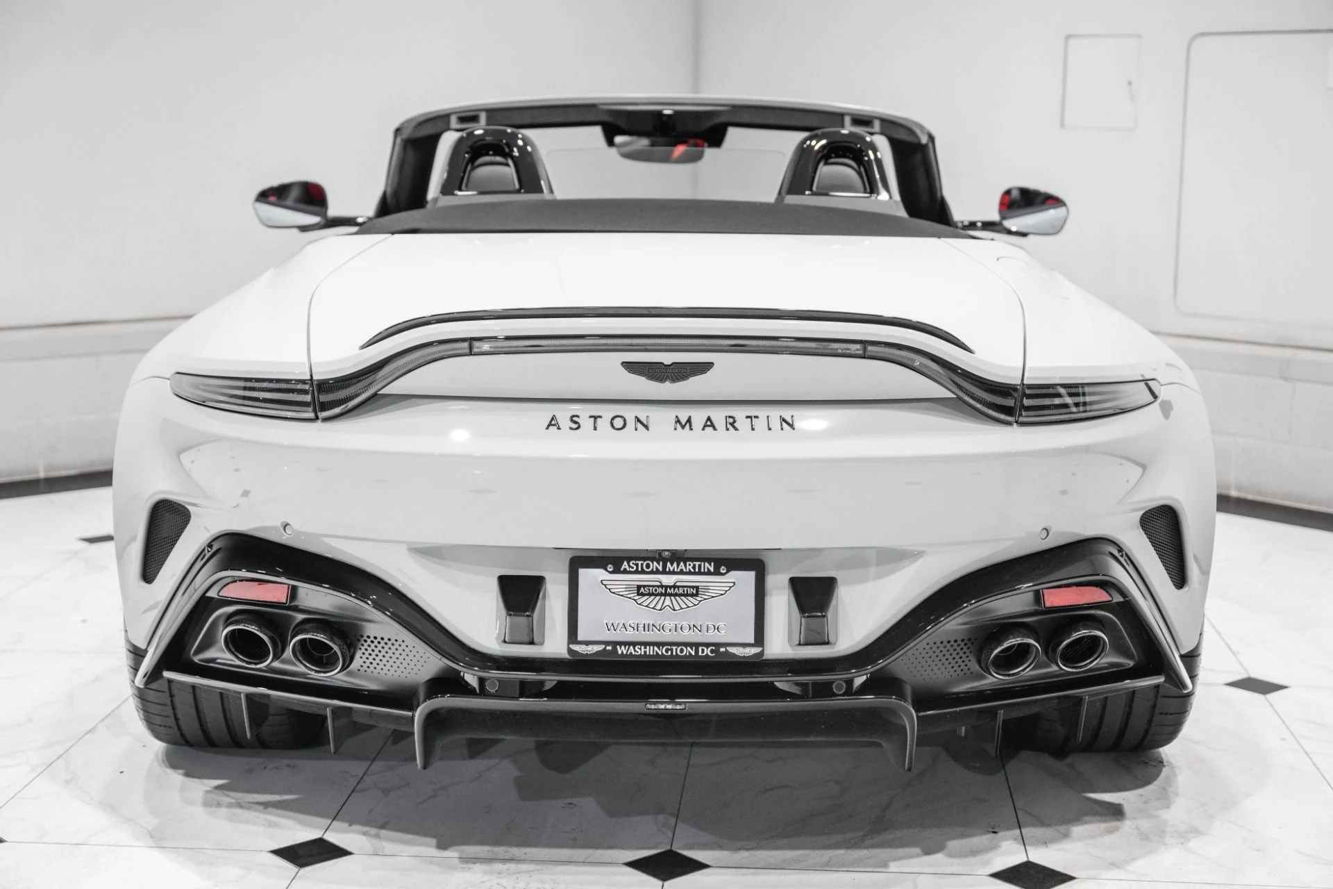 mph039_861834739_New_2026_Aston_Martin_Vantage_S_Roadster_1786373251_97fa658cf0