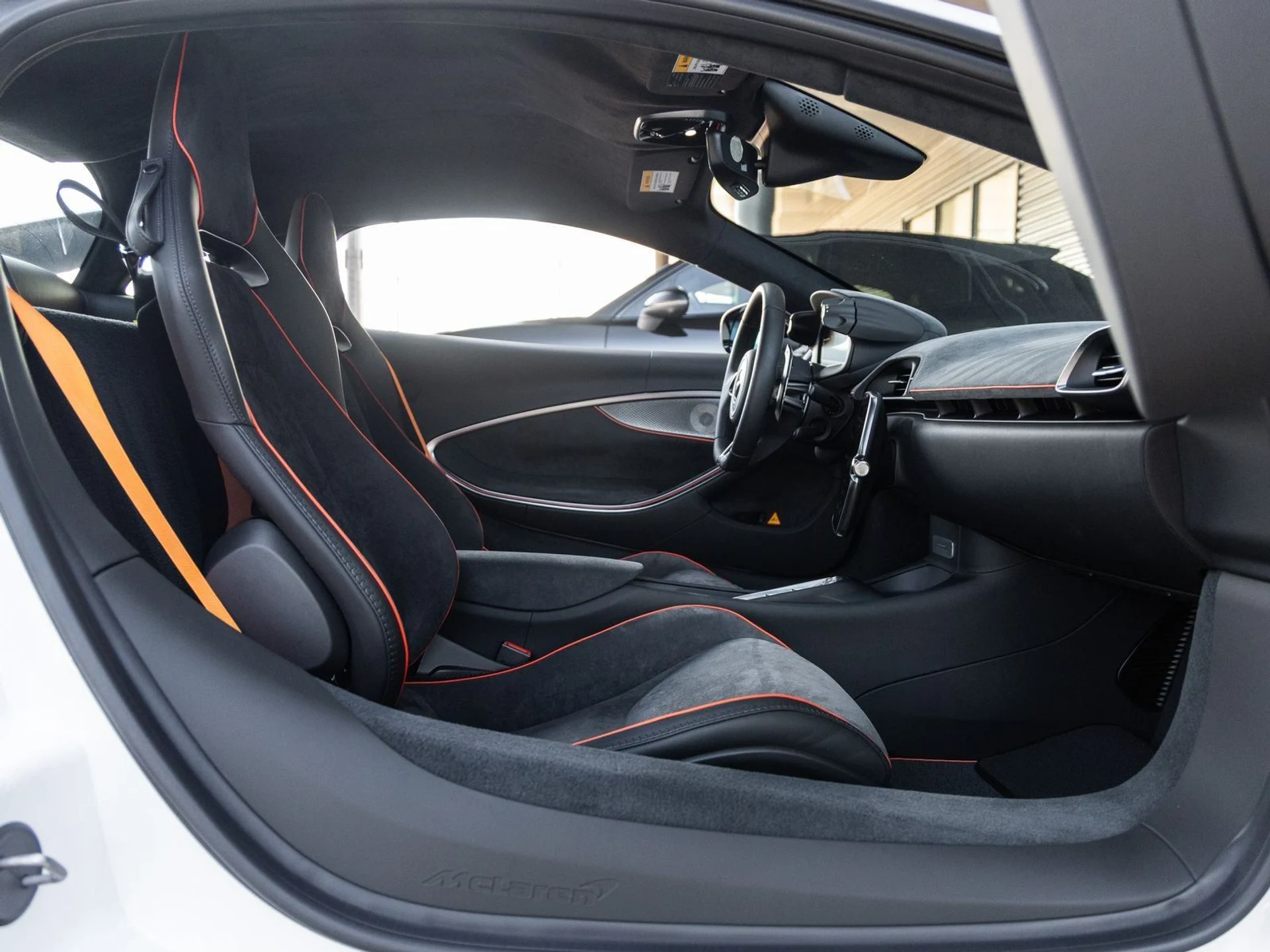 mph039_862880090_40_81aade96f0