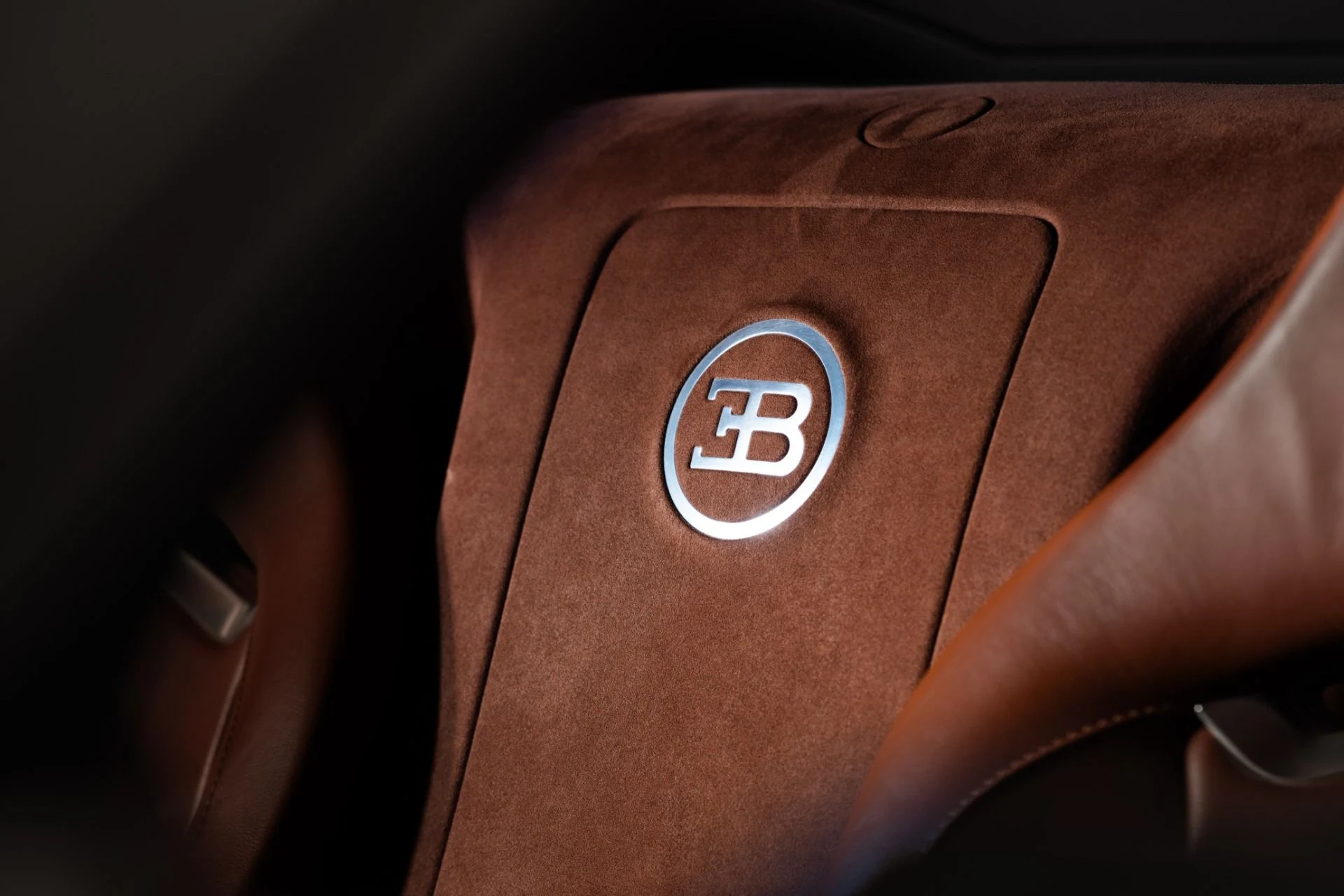 mph039_86730127_Used_2006_Bugatti_Veyron_164_e6ab91de57