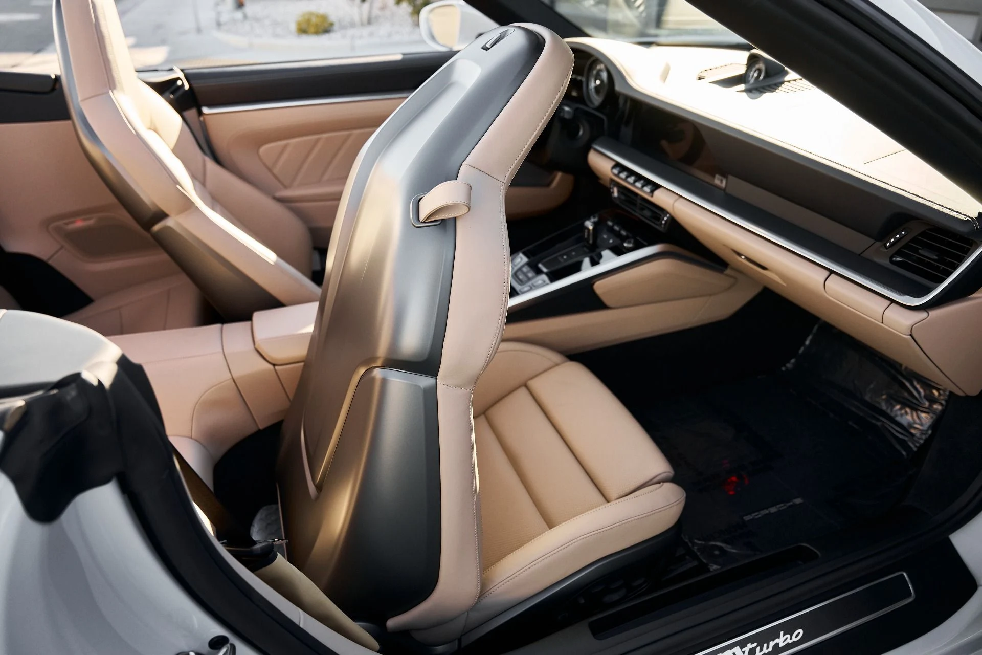 mph039_892501491_Used_2024_Porsche_911_Turbo_1768616374_016c876352