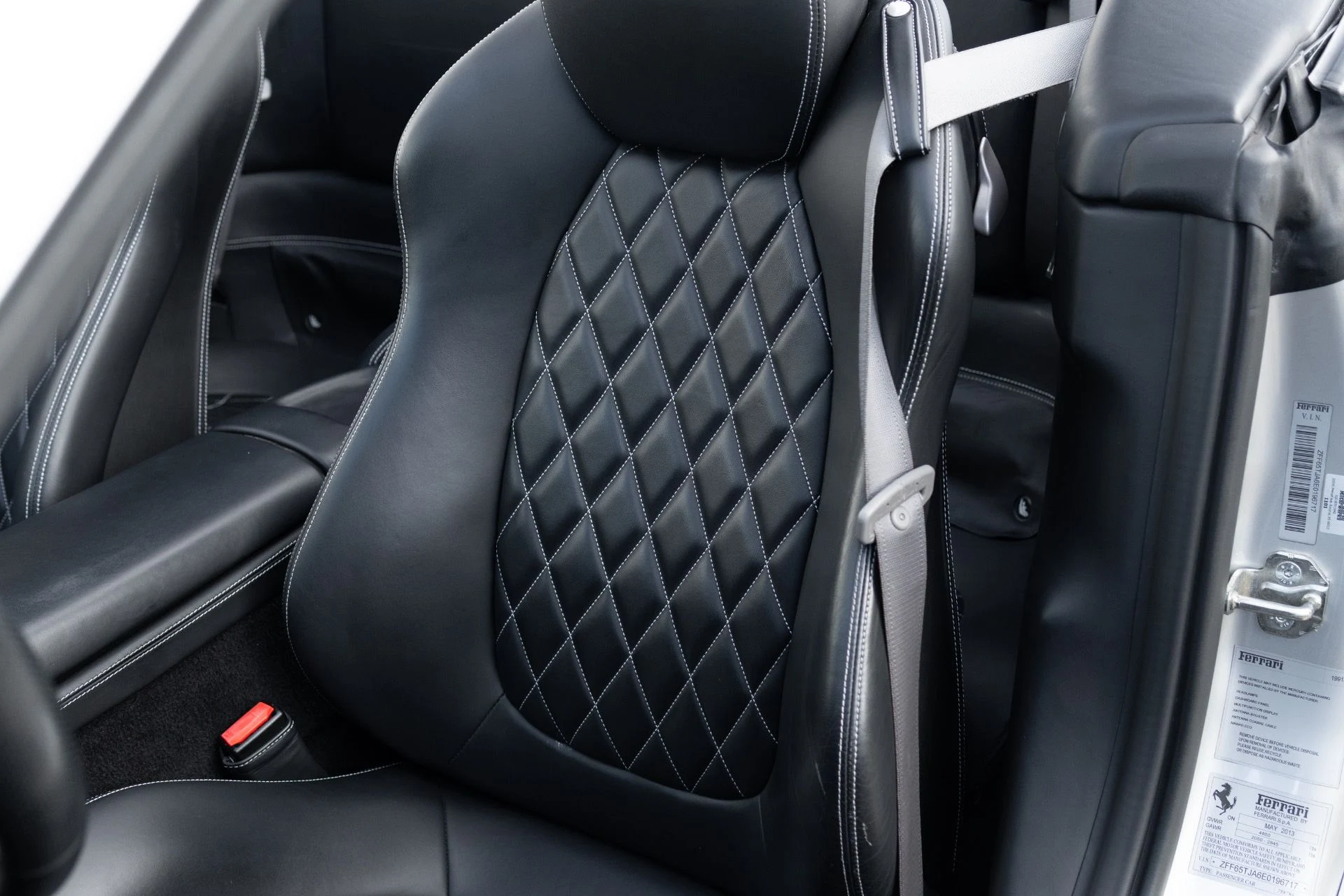 mph039_909367412_Used_2014_Ferrari_California_1774924910_cb677cf640