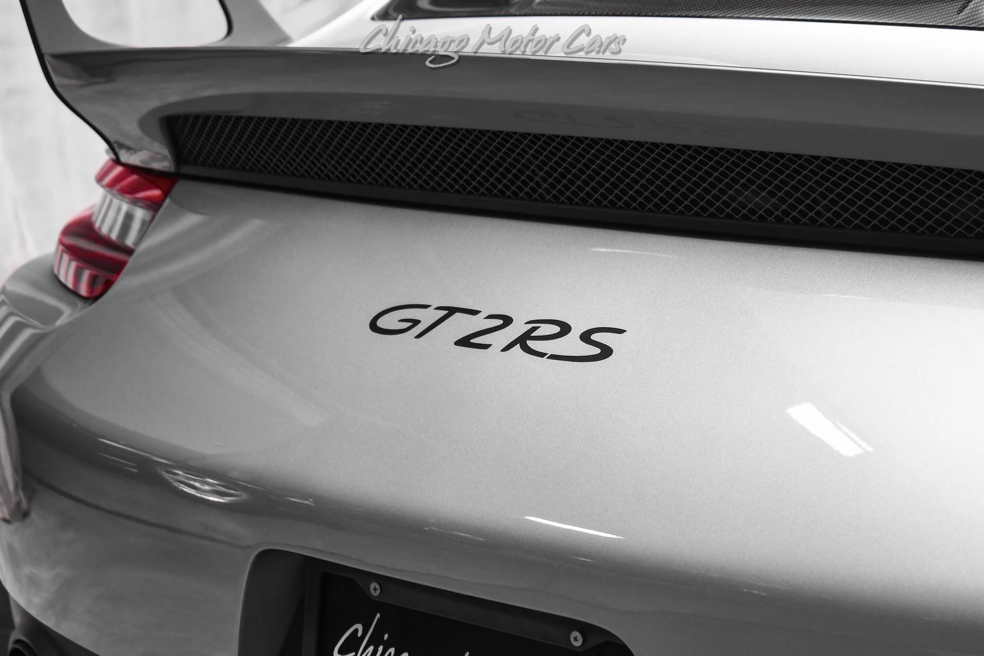 mph039_924088948_12960_p40_l_8987fba083