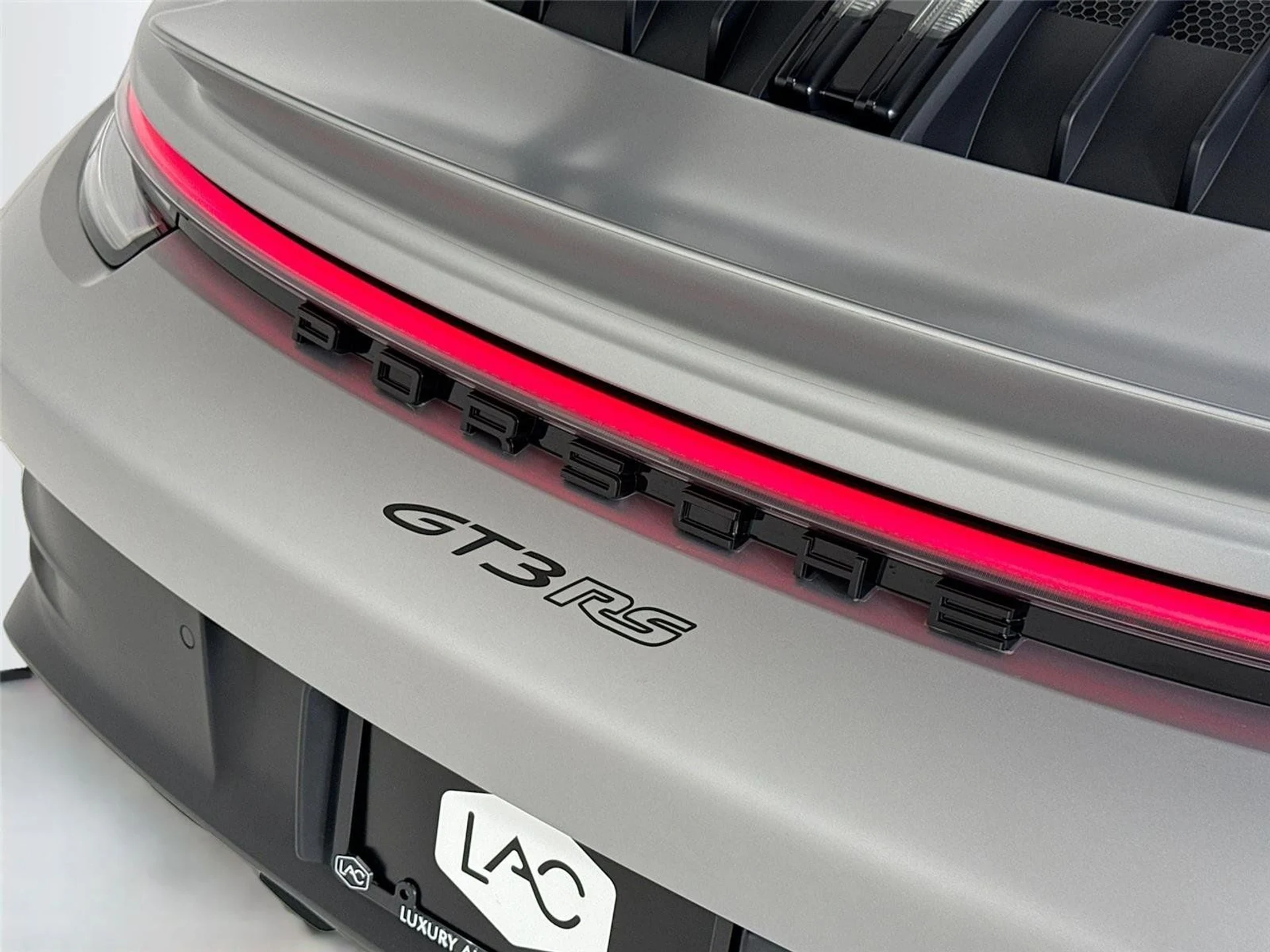 mph039_926669535_44945f7c3d4fa5e674ee010b66f0860b_8c9573e650