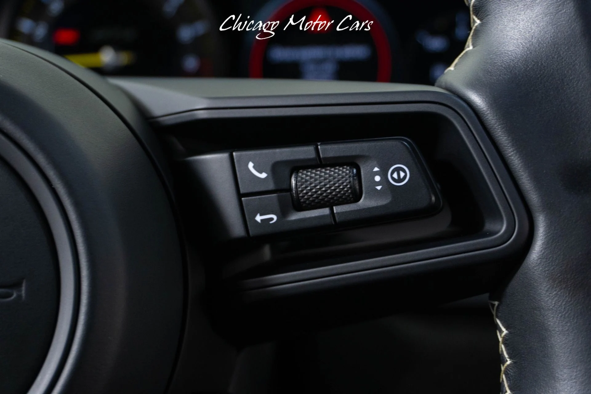 mph039_930256427_12938_p40_l_53bcb54be6