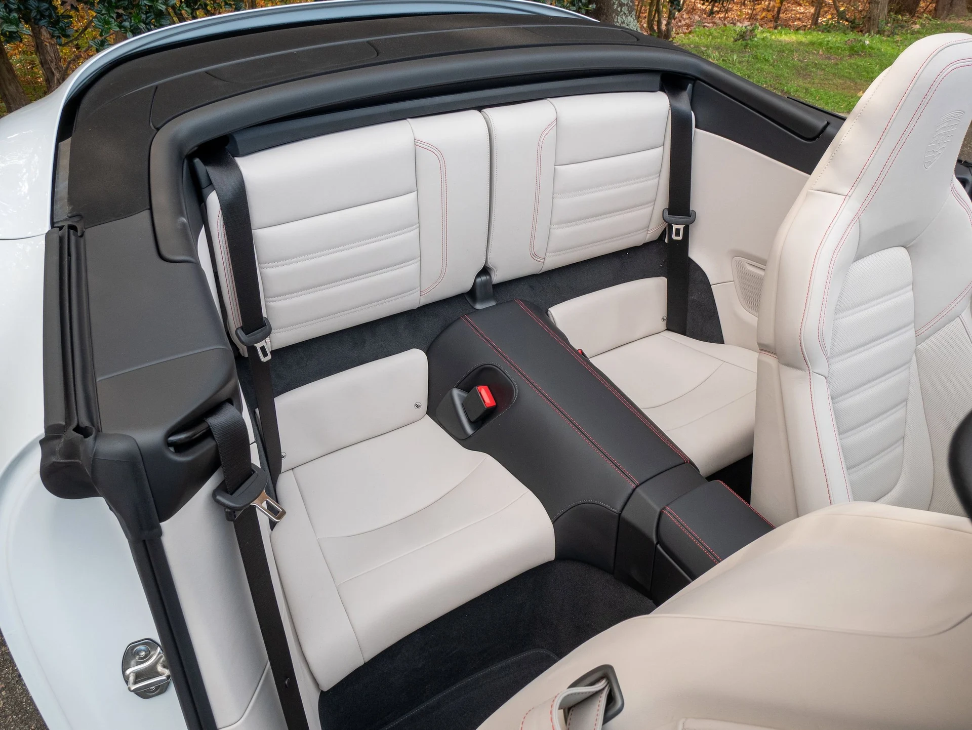 mph039_935590782_599e4c5993af028bdd5ce52beff9eca5x_f970e824db