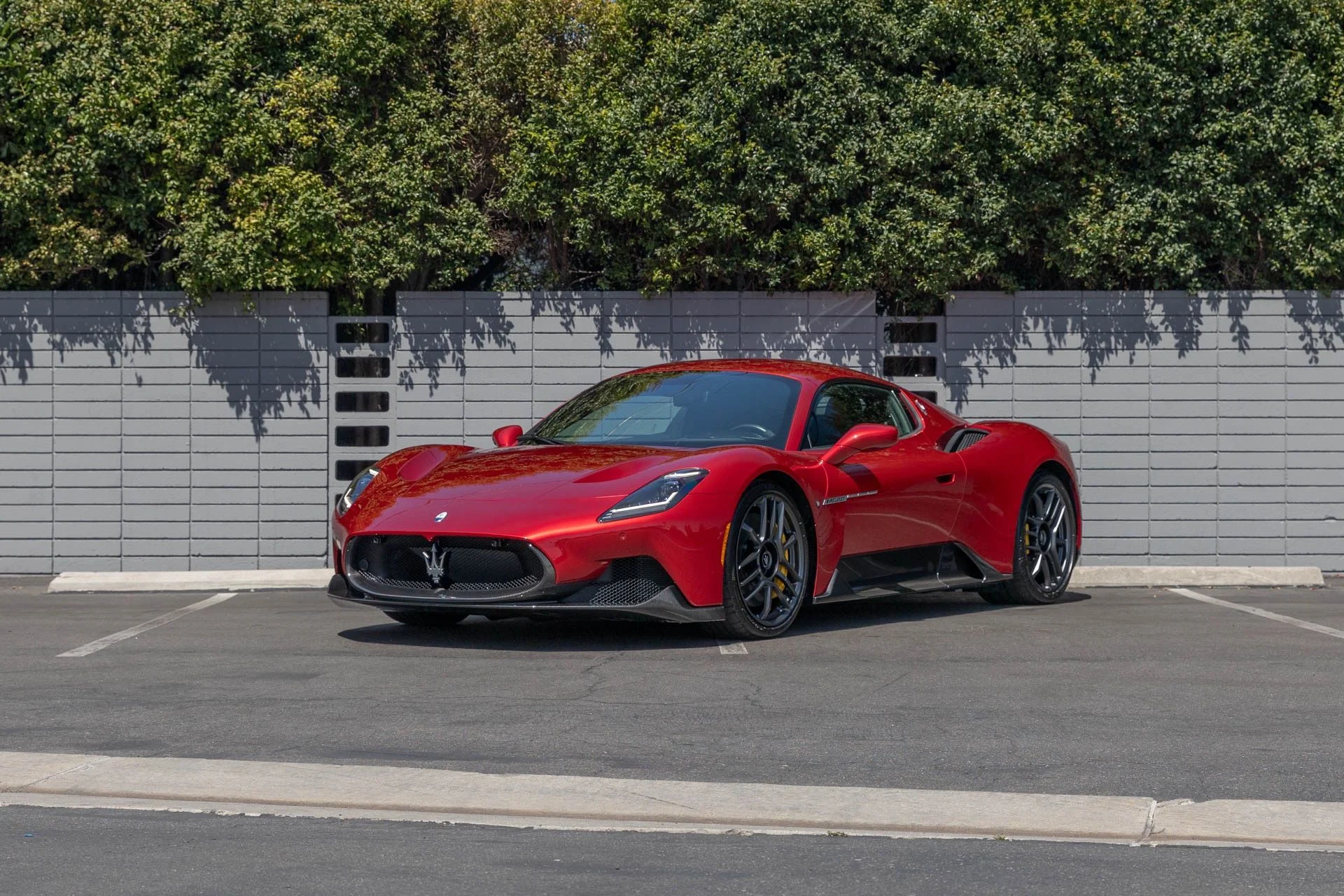 mph039_938449027_Used_2022_Maserati_MC_20_1747769265_baac67c3d7