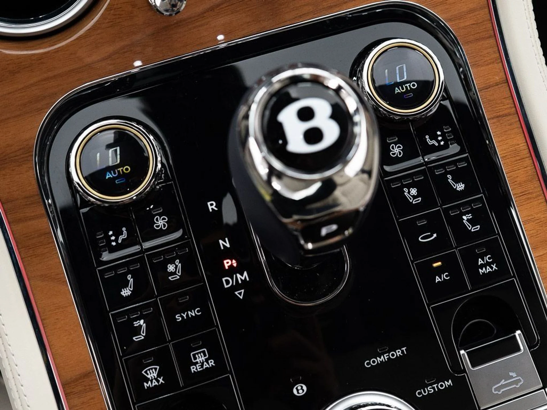 mph039_942065730_a10a6df8d8314b27d5faa0d02aaf60ef_68dc5d93a6