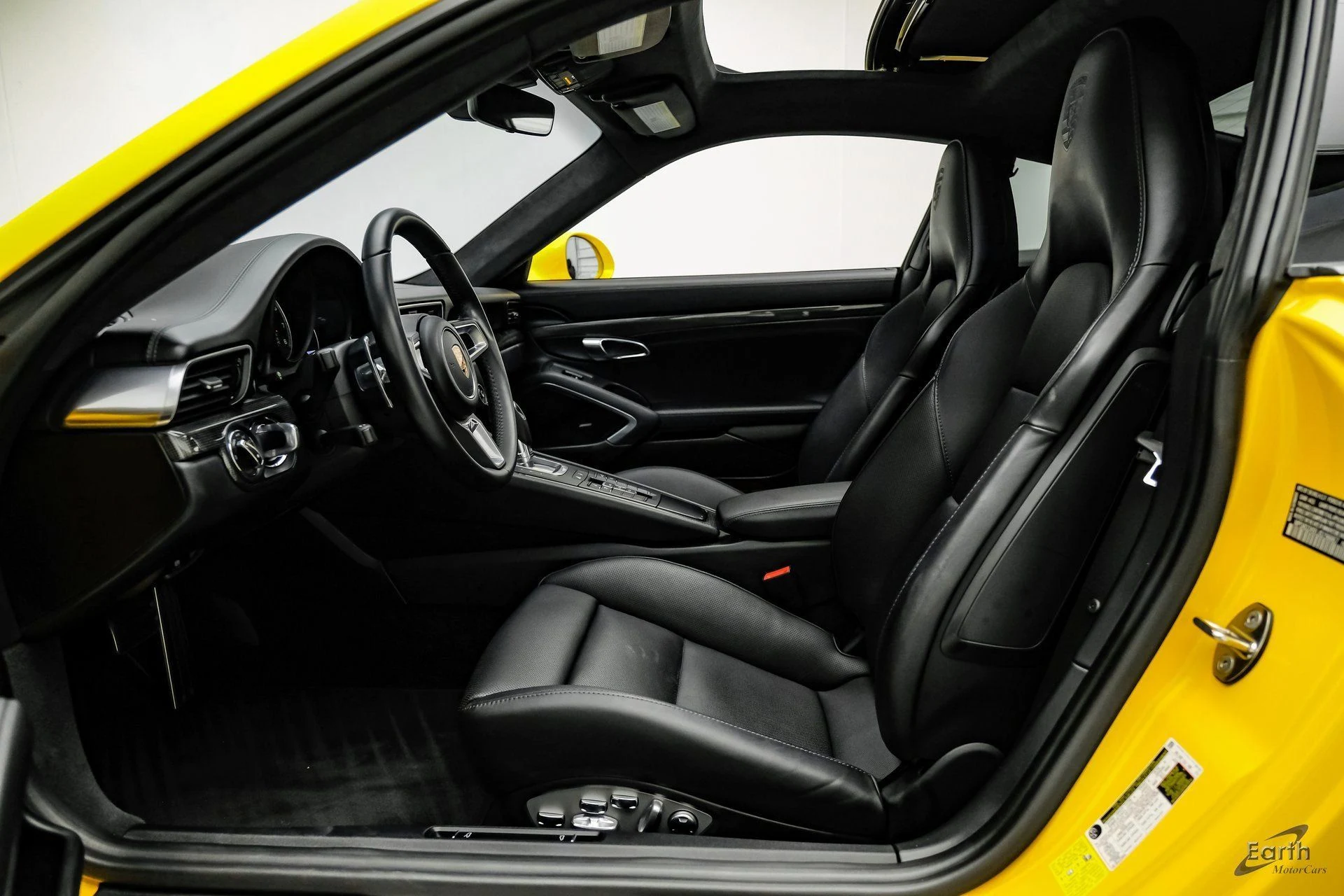 mph039_953999693_409921546b192b440d693a4a4bcf513fx_dd3f3a66a5