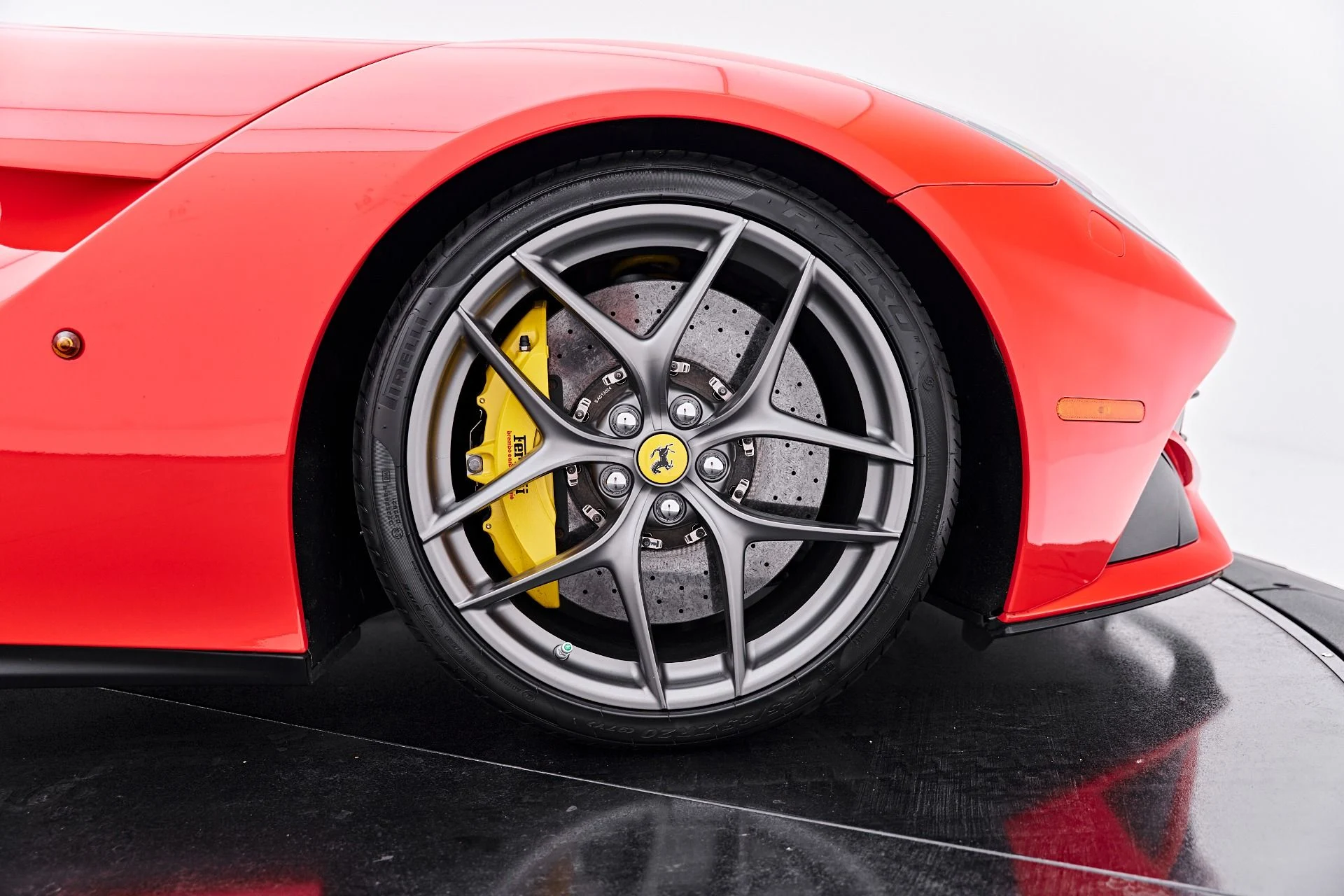 mph039_964669029_Used_2016_Ferrari_F12_Berlinetta_1790987478_54c4969ace