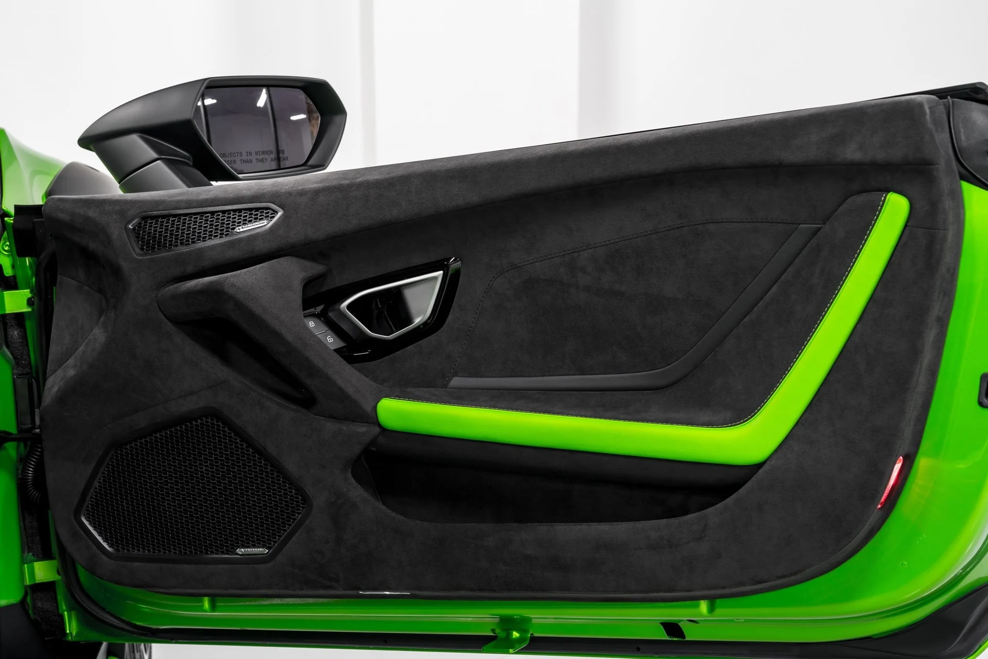 mph039_984822290_2fdadd187f119f51bab786f4b1fd966bx_443659088e