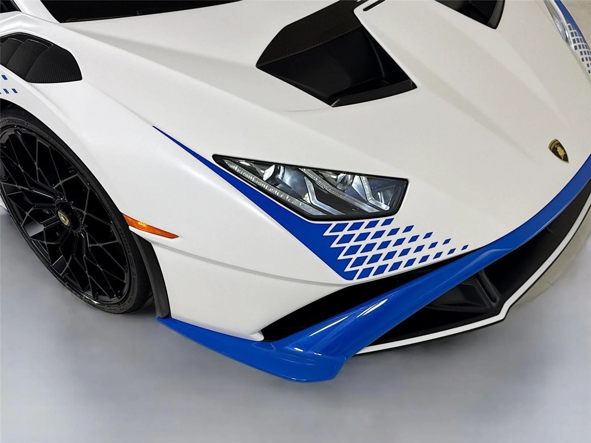 mph039_988463126_08ac2ca0847d9cf86c3b7d9c0cdd3e64_28eebc87e8