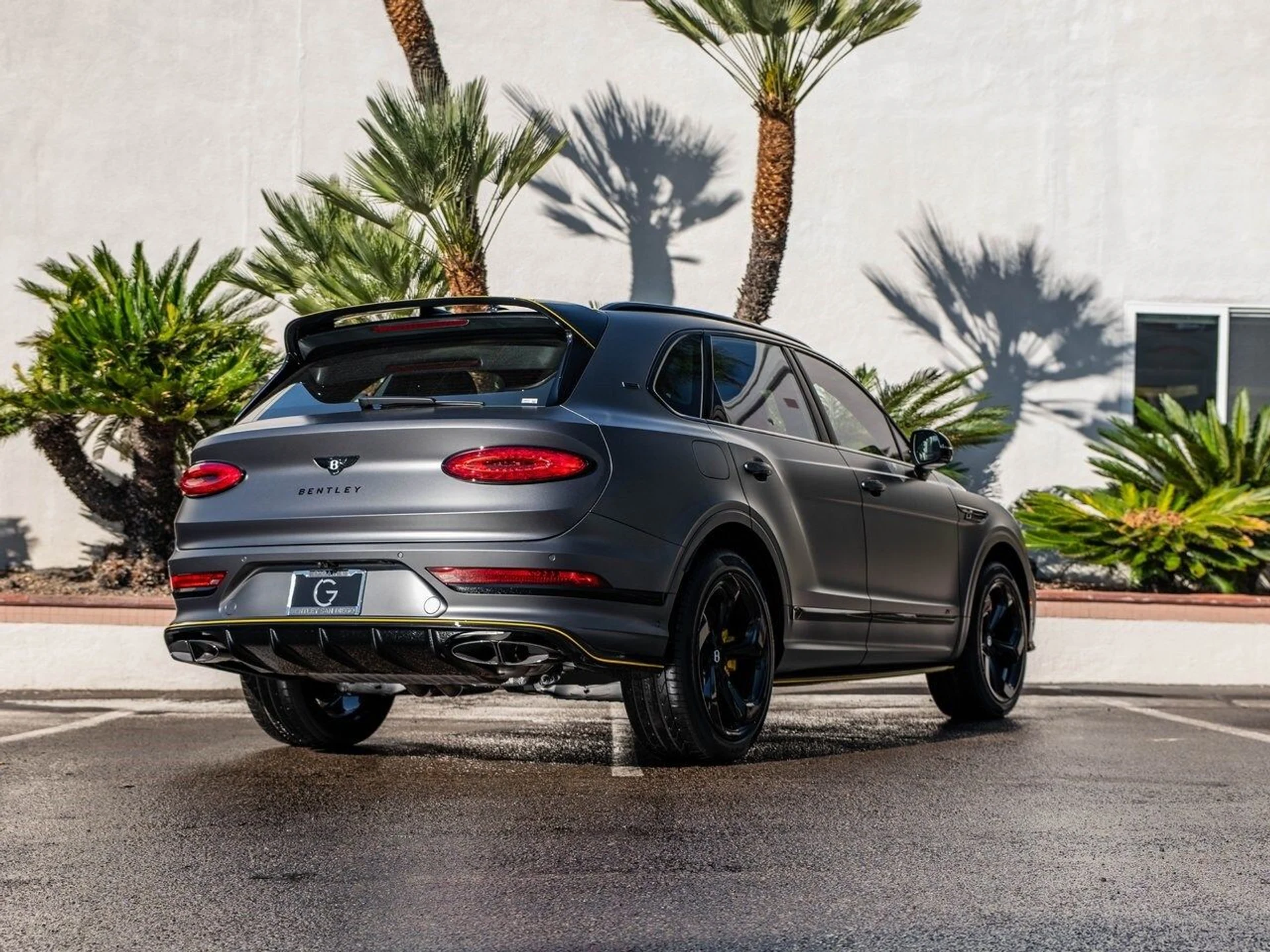 mph039_992042589_71f168a407896c8b4ee593e95d7c57c9x_e4ee9ad130