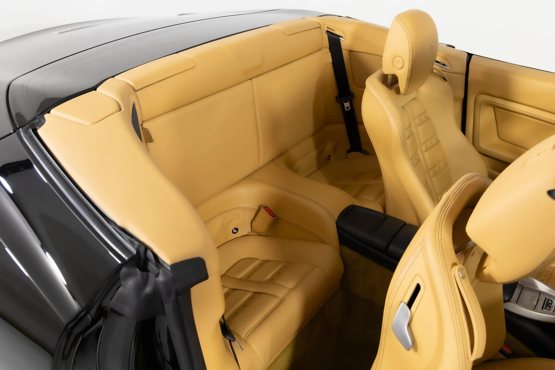 mph039_99547341_56c717d6217244aea33b34c01da7d0ef_6663d33c35