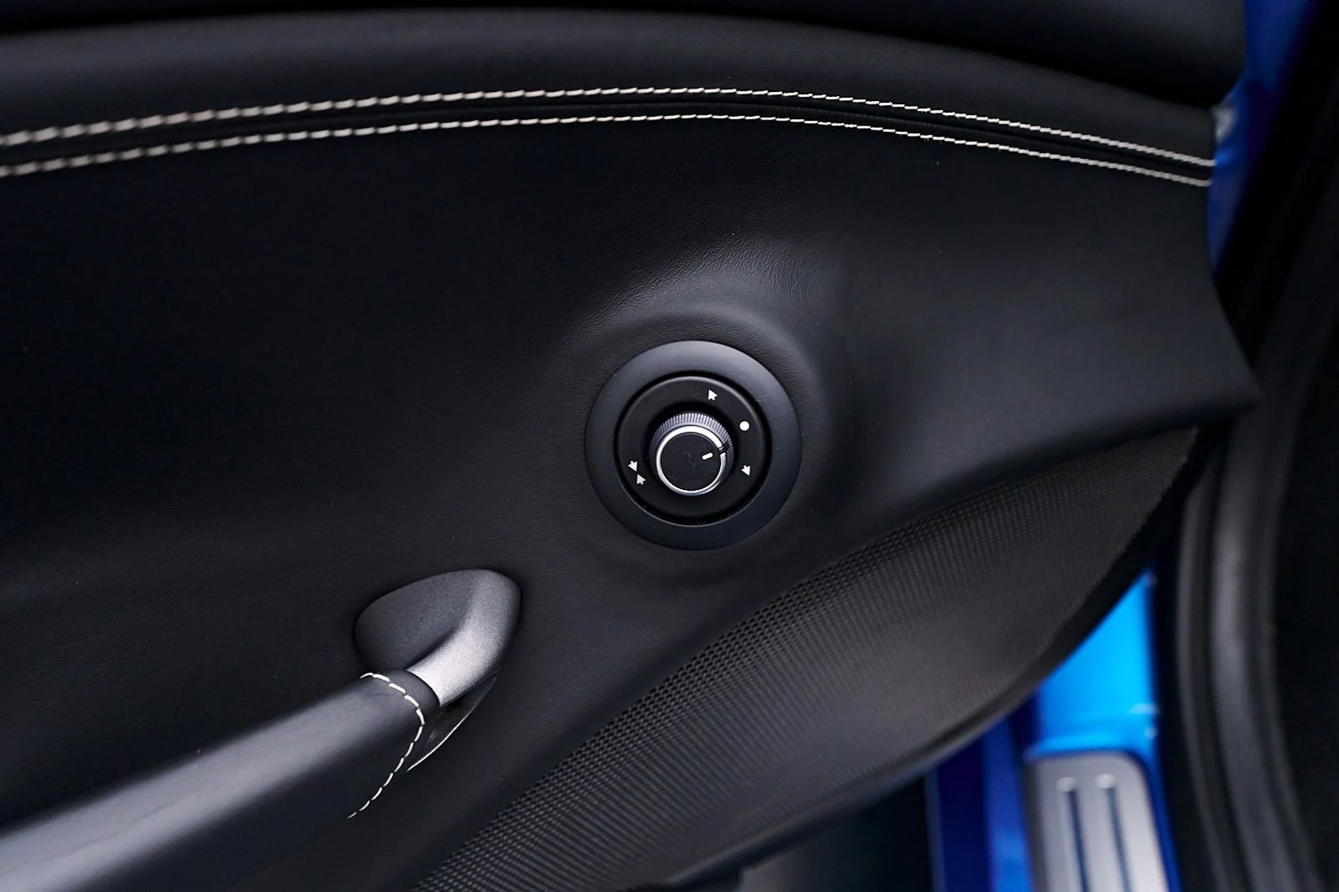 mph040_1014617358_Used_2016_Ferrari_488_Spider_Base_1736016912_df254a16e4