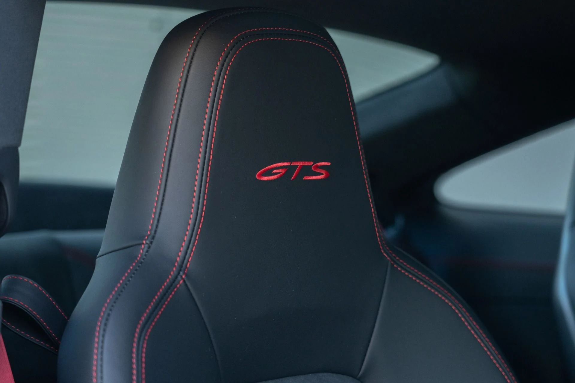 mph040_1014910629_Used_2024_Porsche_911_Carrera_GTS_1755716211_191827a803