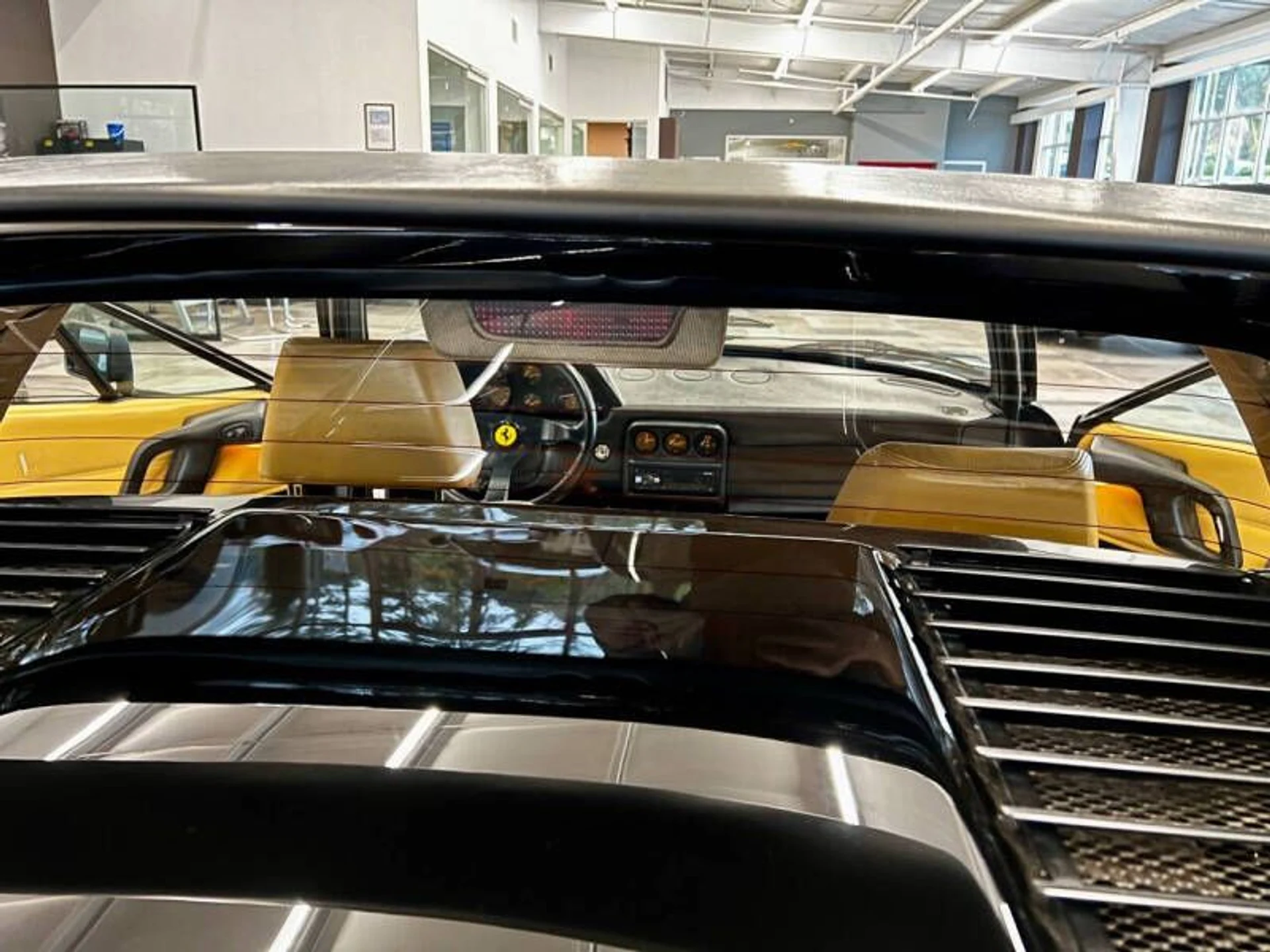 mph040_1022502349_1989_ferrari_328_gts_53707_a87ef51829